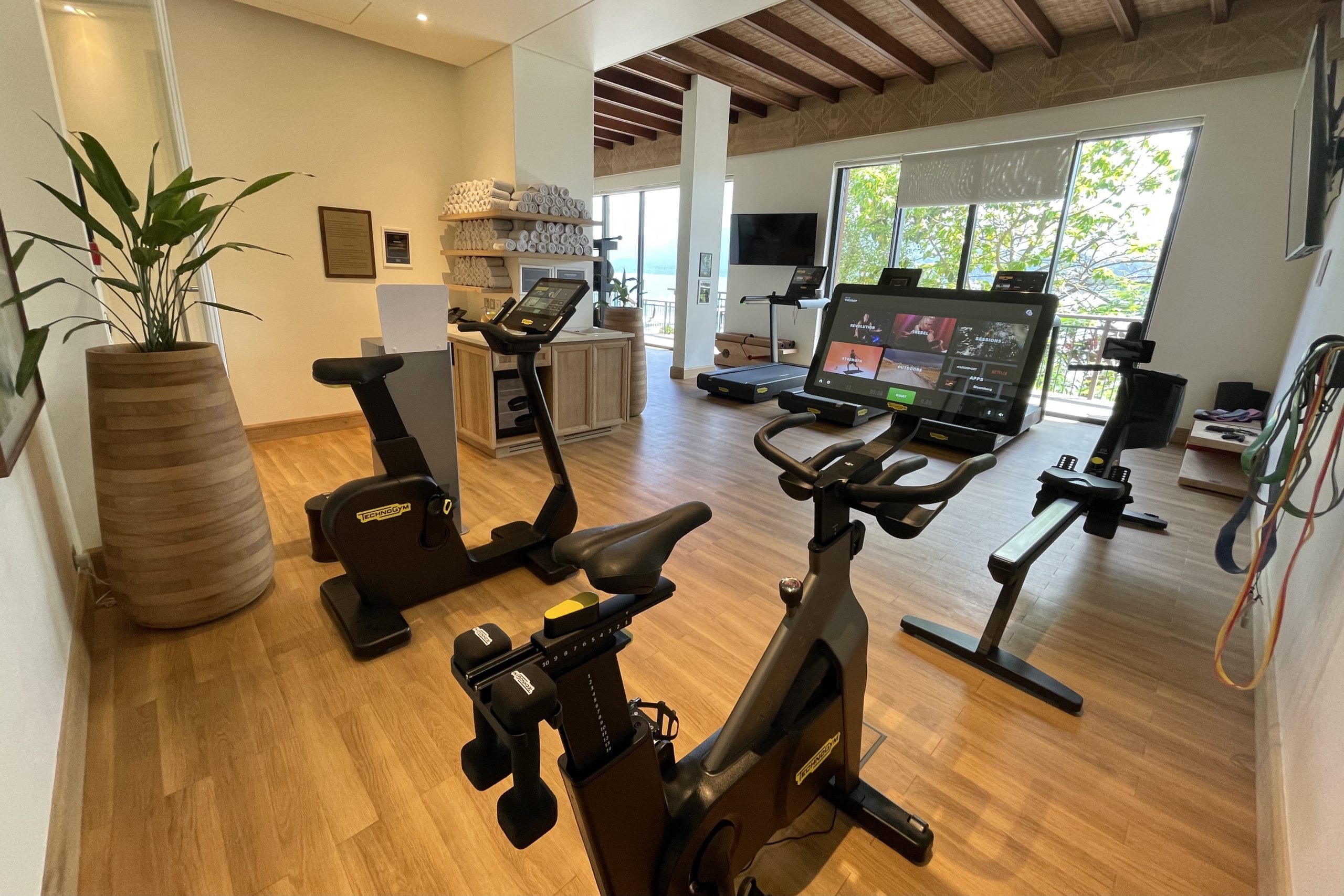 Mango House Seychelles – Fitness centre cardio machines