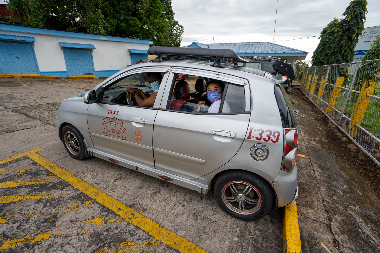 Taxi to Puerto El Bluff