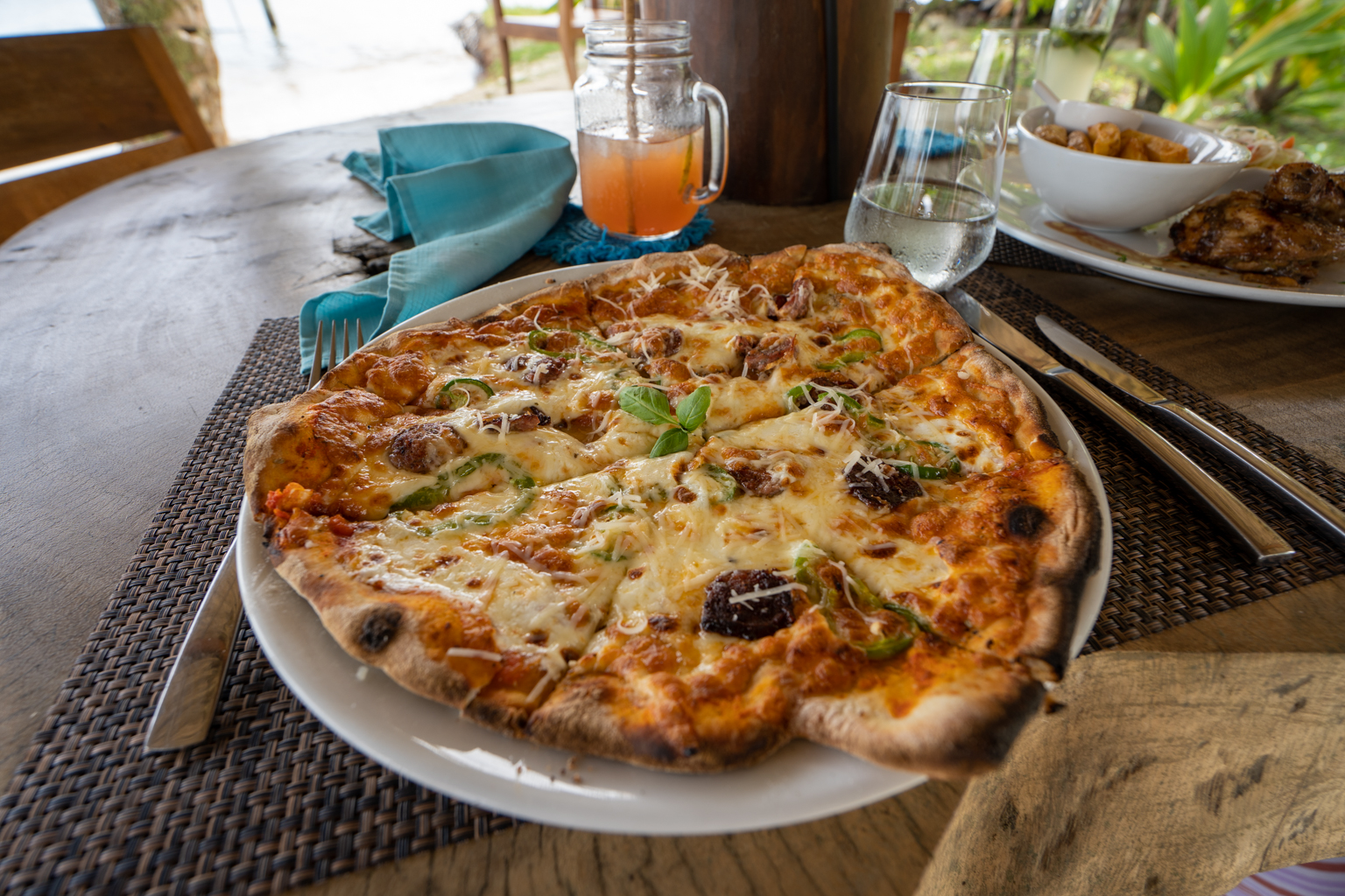 Calala Island – Chorizo pizza