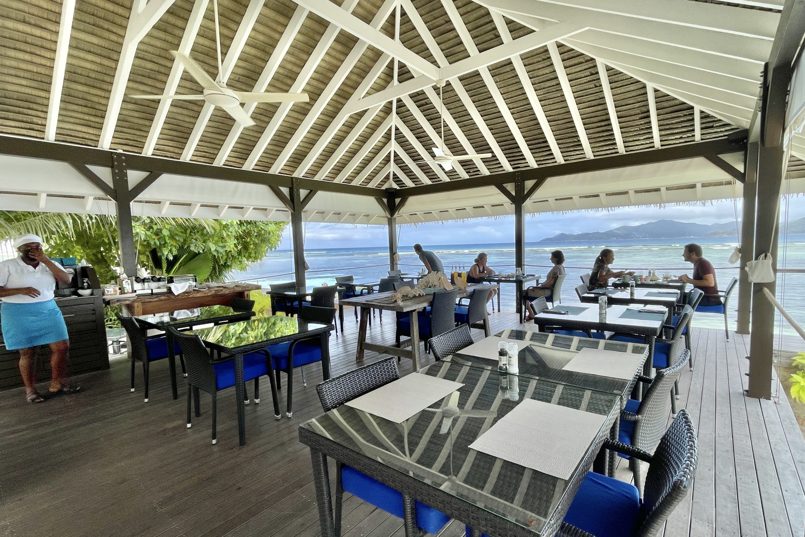 Le Nautique Luxury Waterfront Hotel – Restaurant