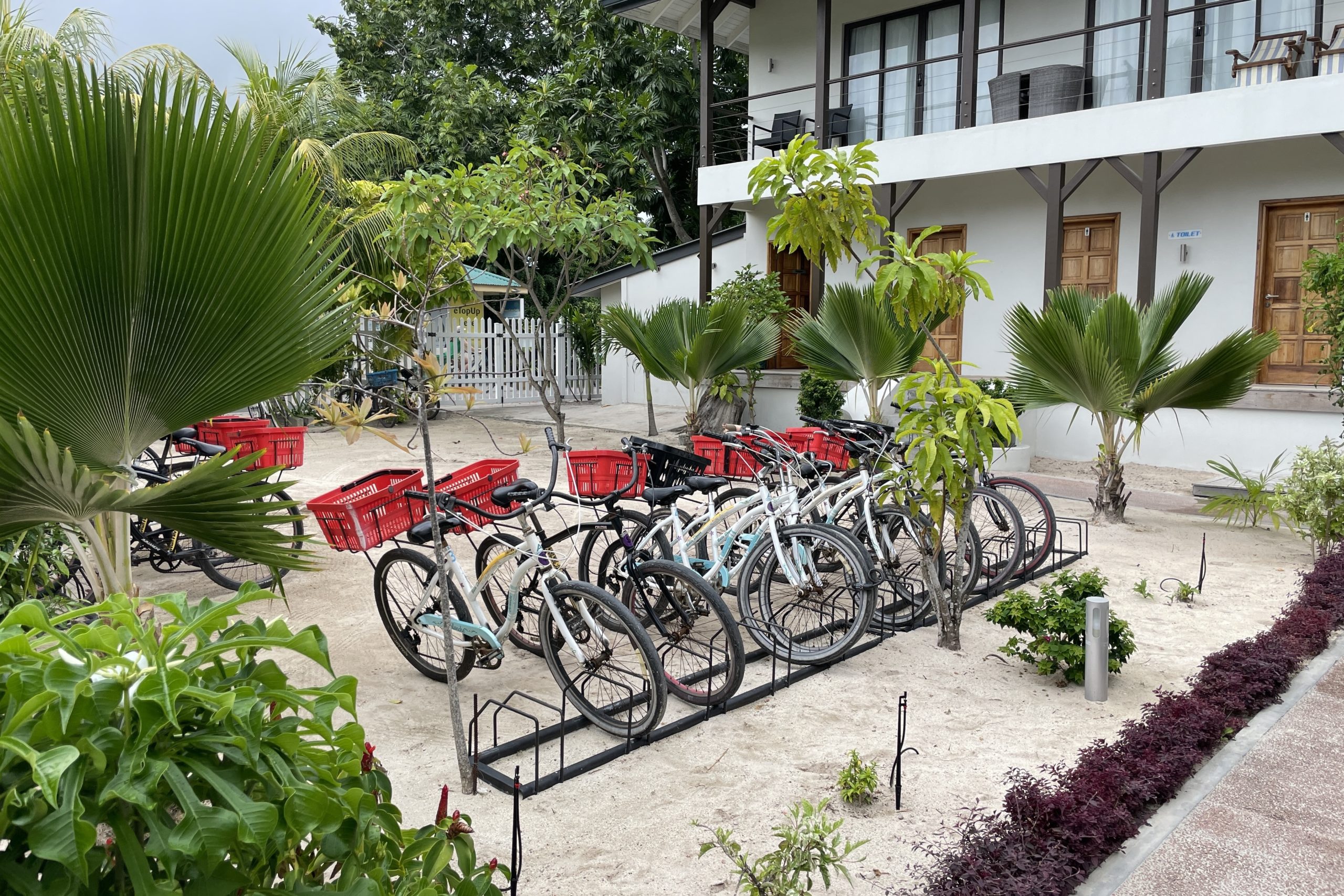 Le Nautique Luxury Waterfront Hotel – Bike rentals