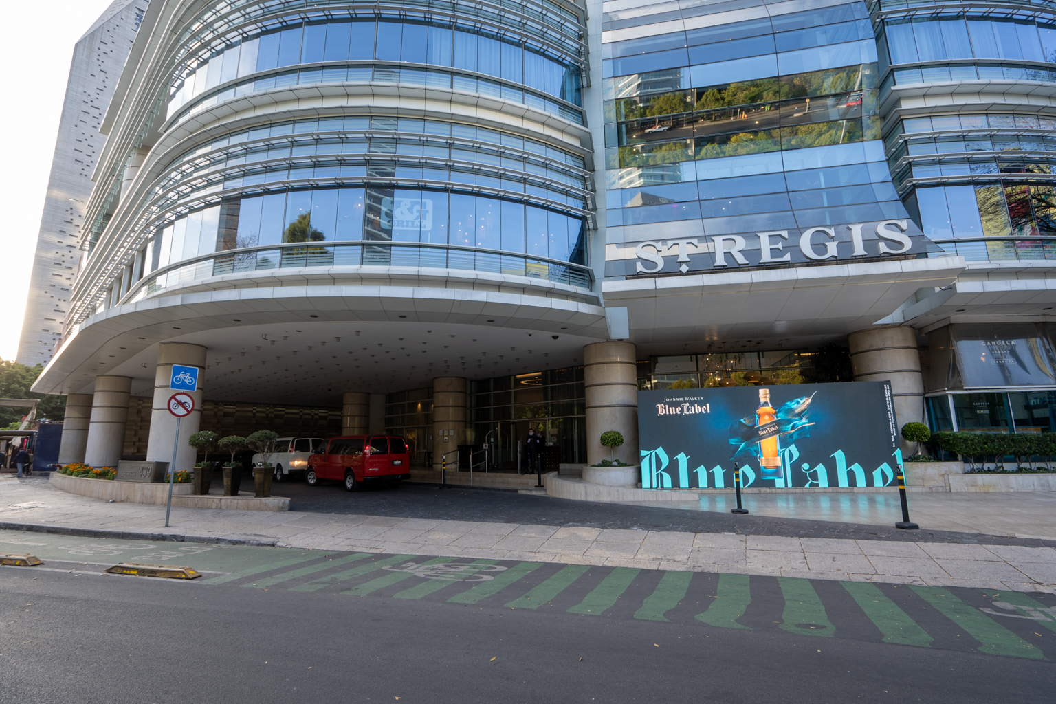 St. Regis Mexico City – Entrance