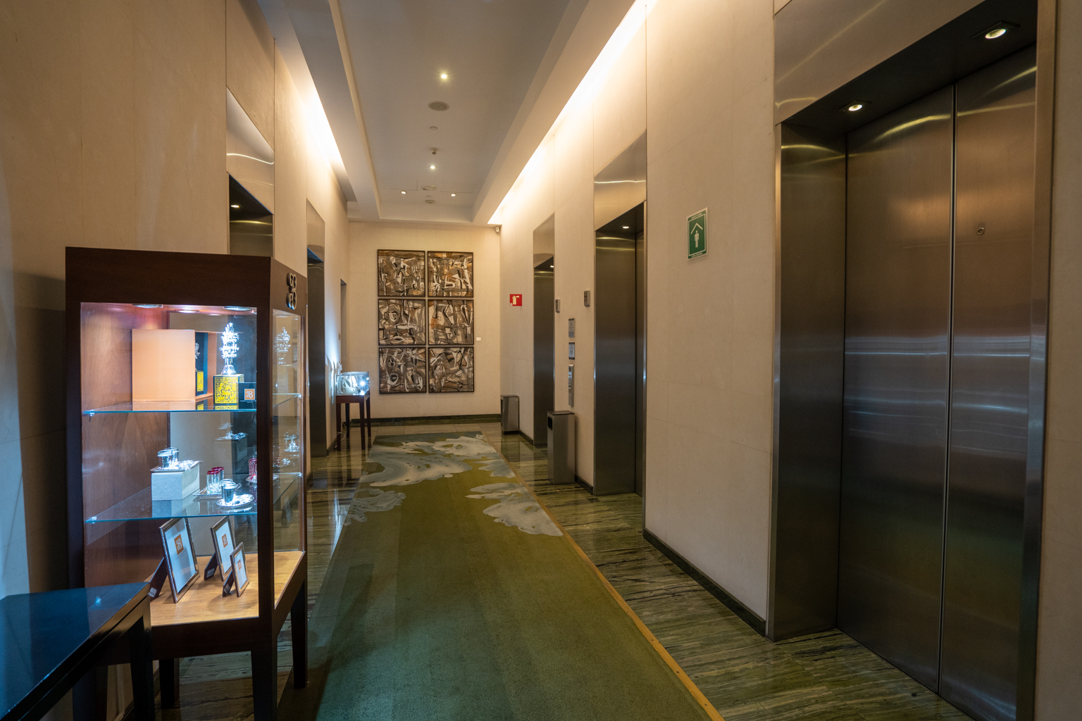 St. Regis Mexico City – Elevators to guest rooms