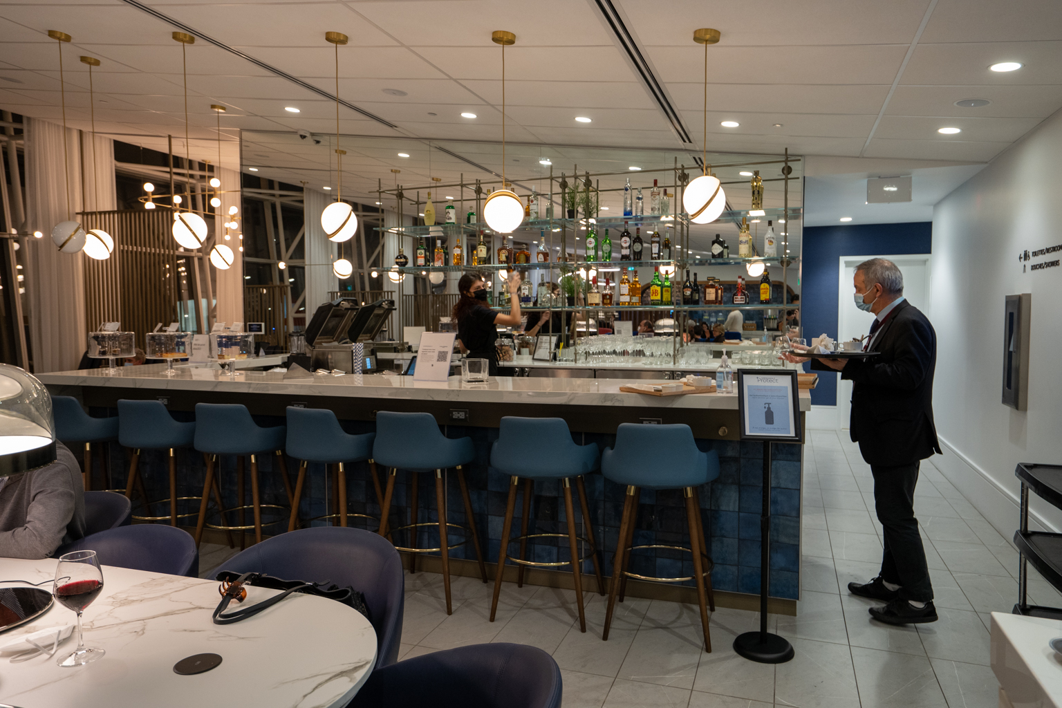 Air France Lounge Montreal – Bar