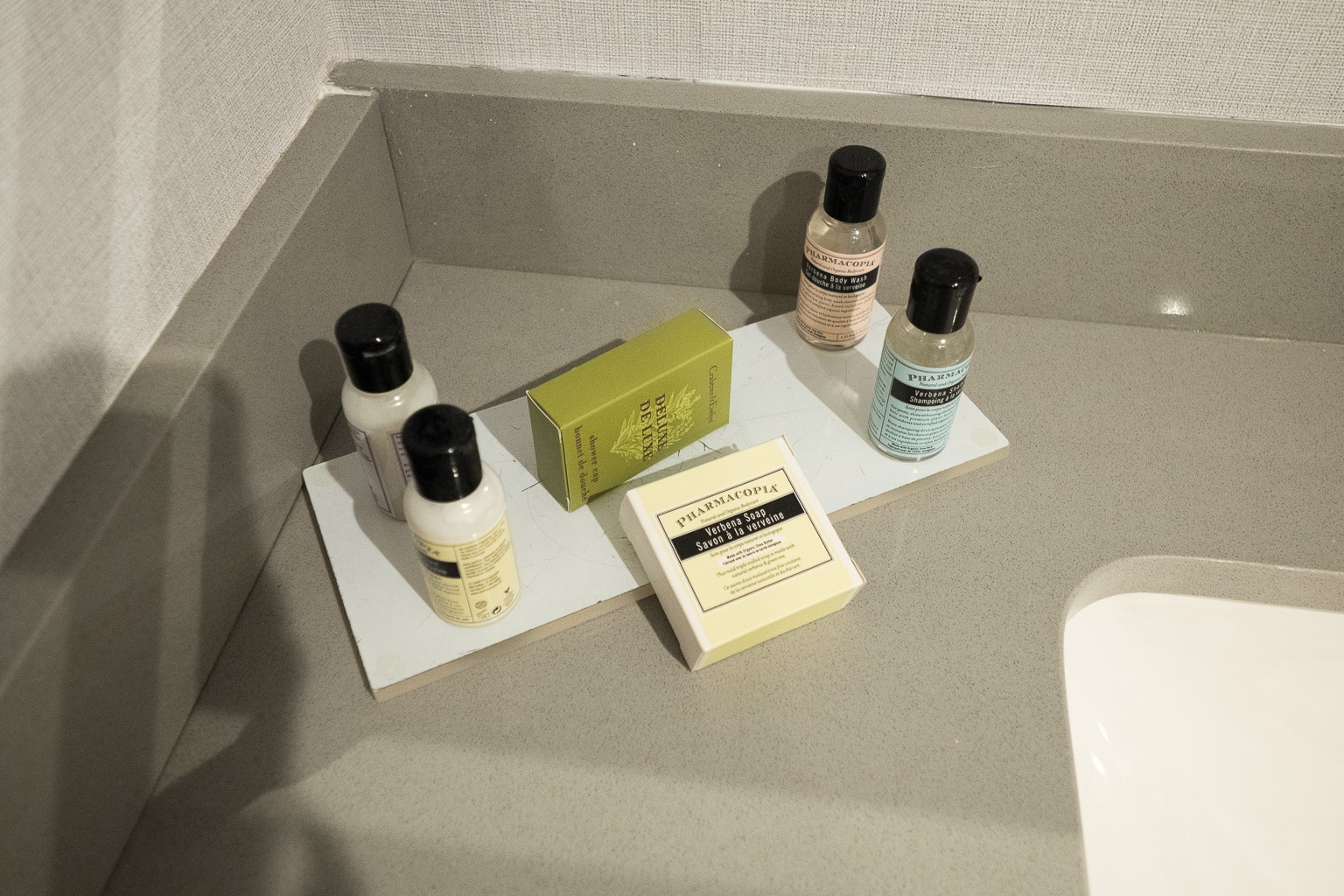 Le Méridien Versailles – Junior Suite toiletries