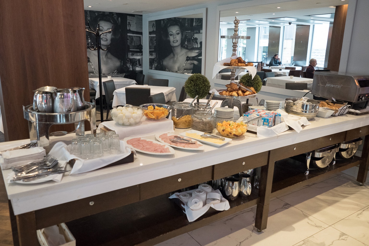 Le Méridien Versailles – Continental breakfast