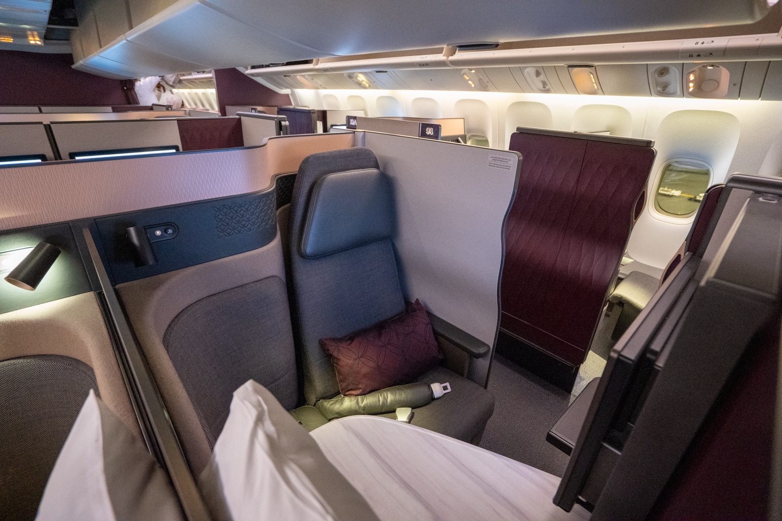 Qatar Airways 777 Qsuites 3