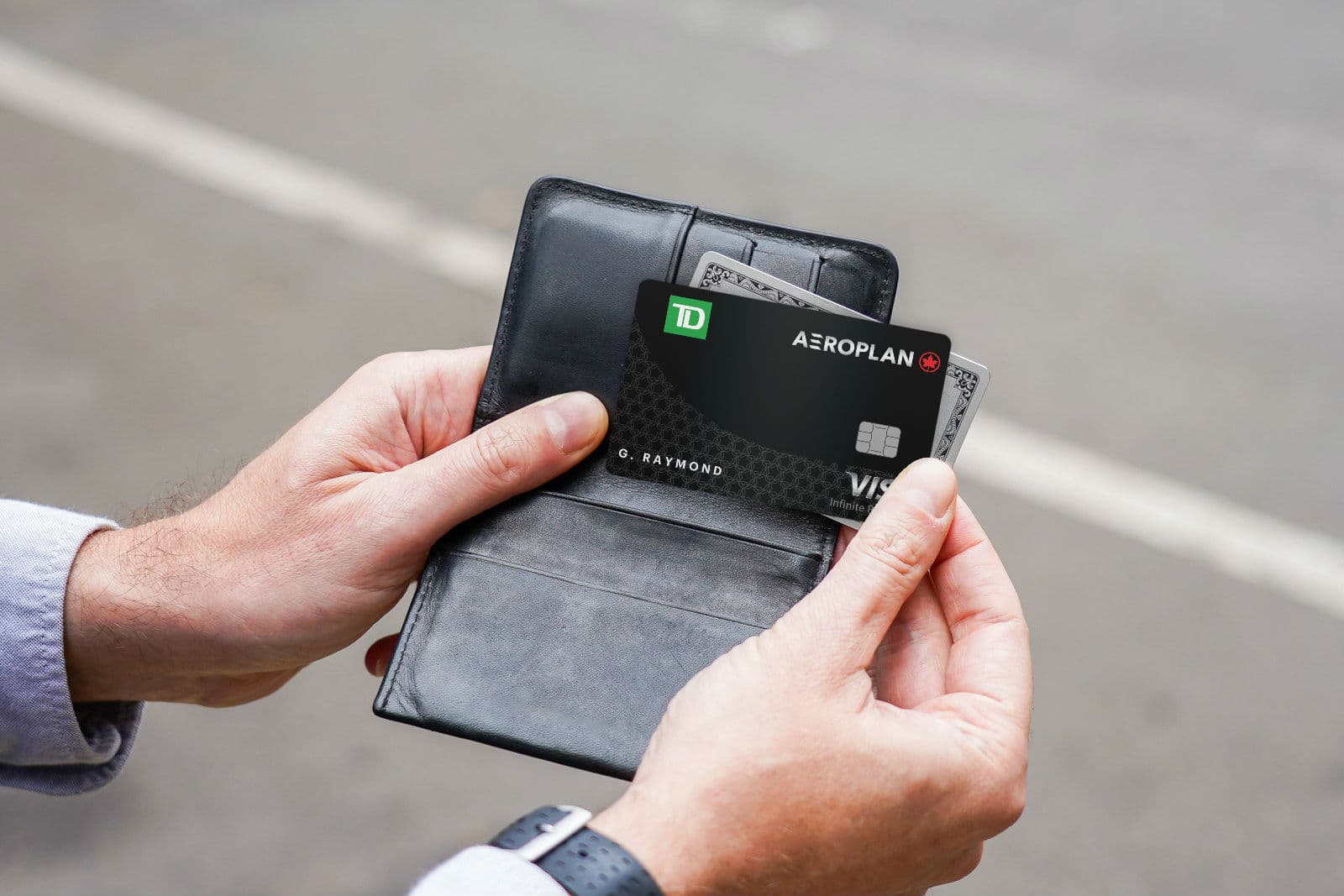 Head-to-Head: Amex Platinum Card vs. New Premium Aeroplan Cards