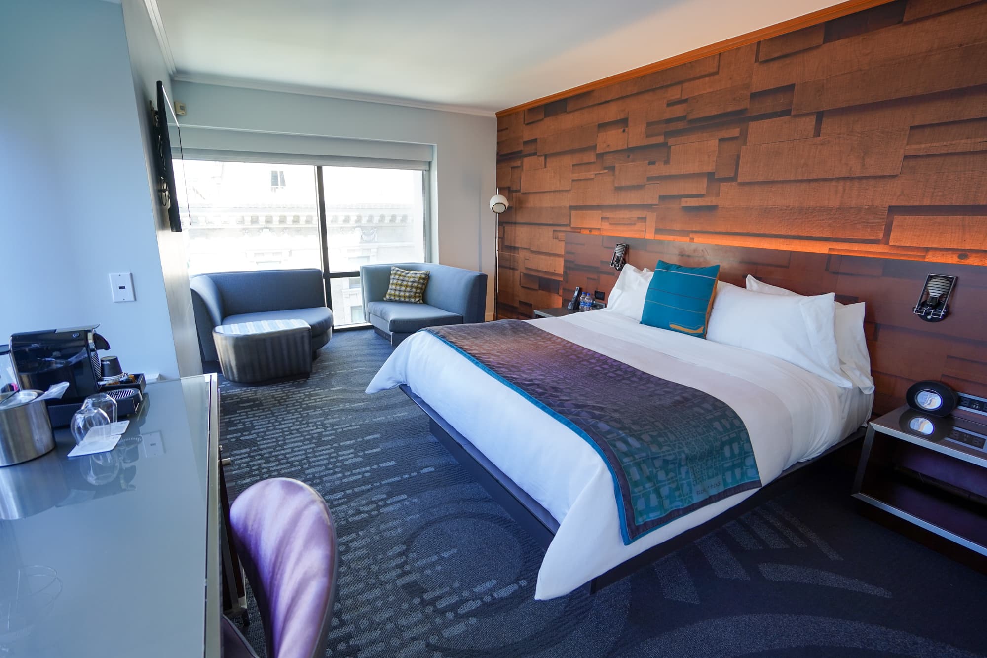 W Seattle – Studio Suite king bed