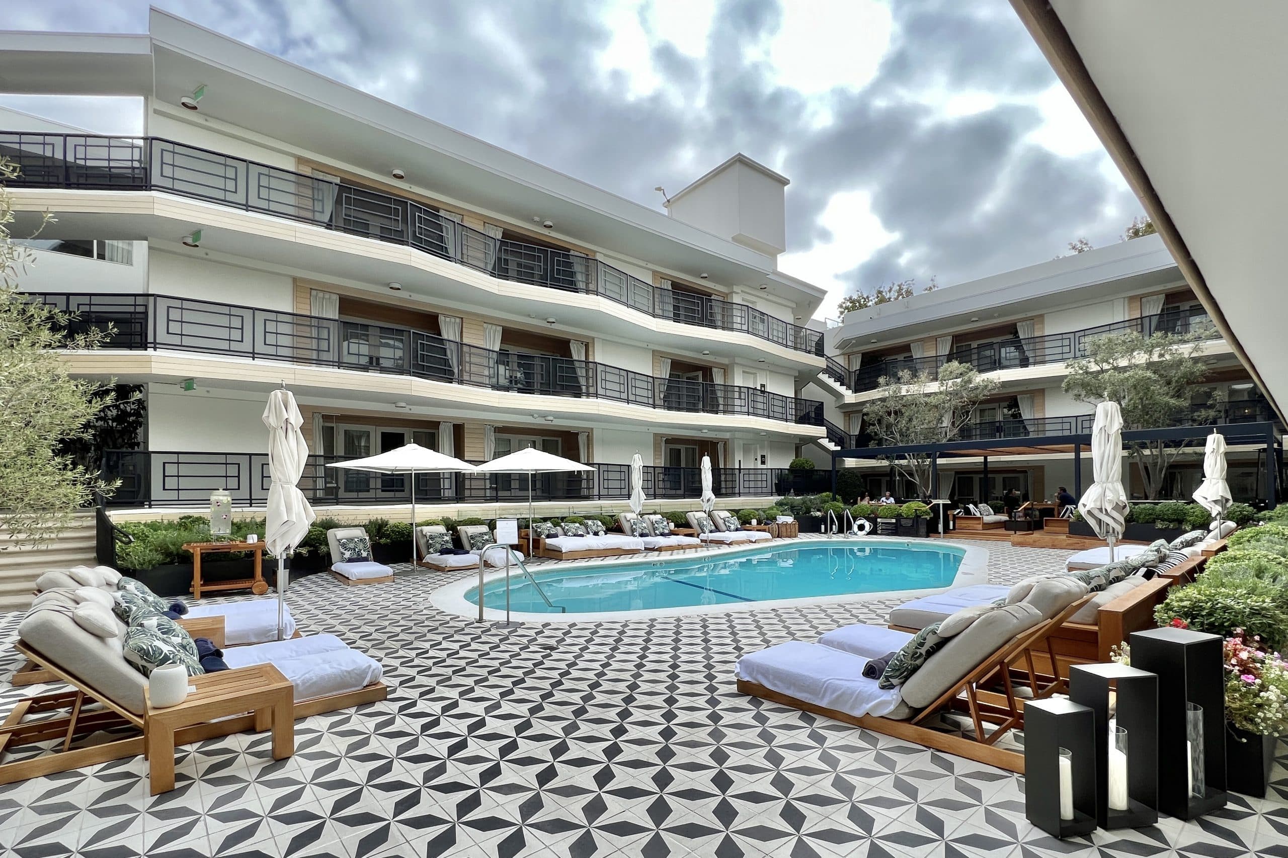 Review: Oceana Santa Monica, Hilton LXR