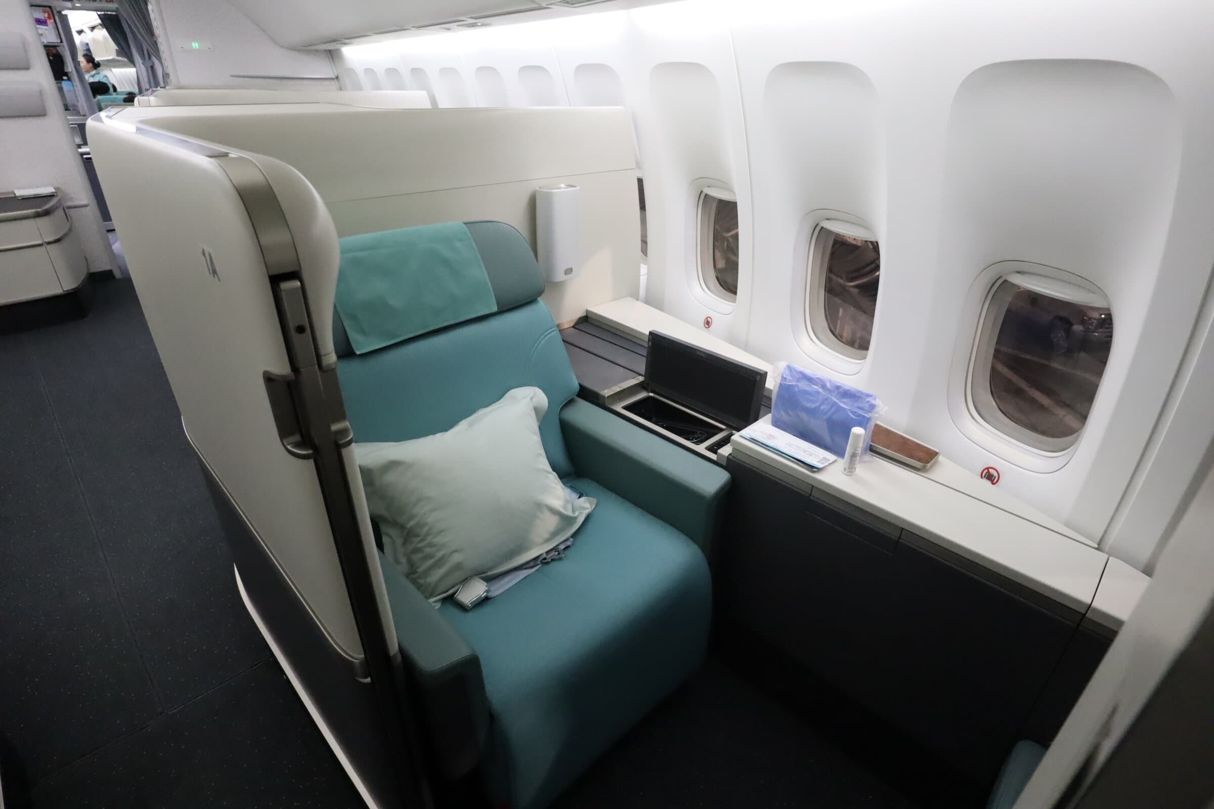 Korean Air First Class 9