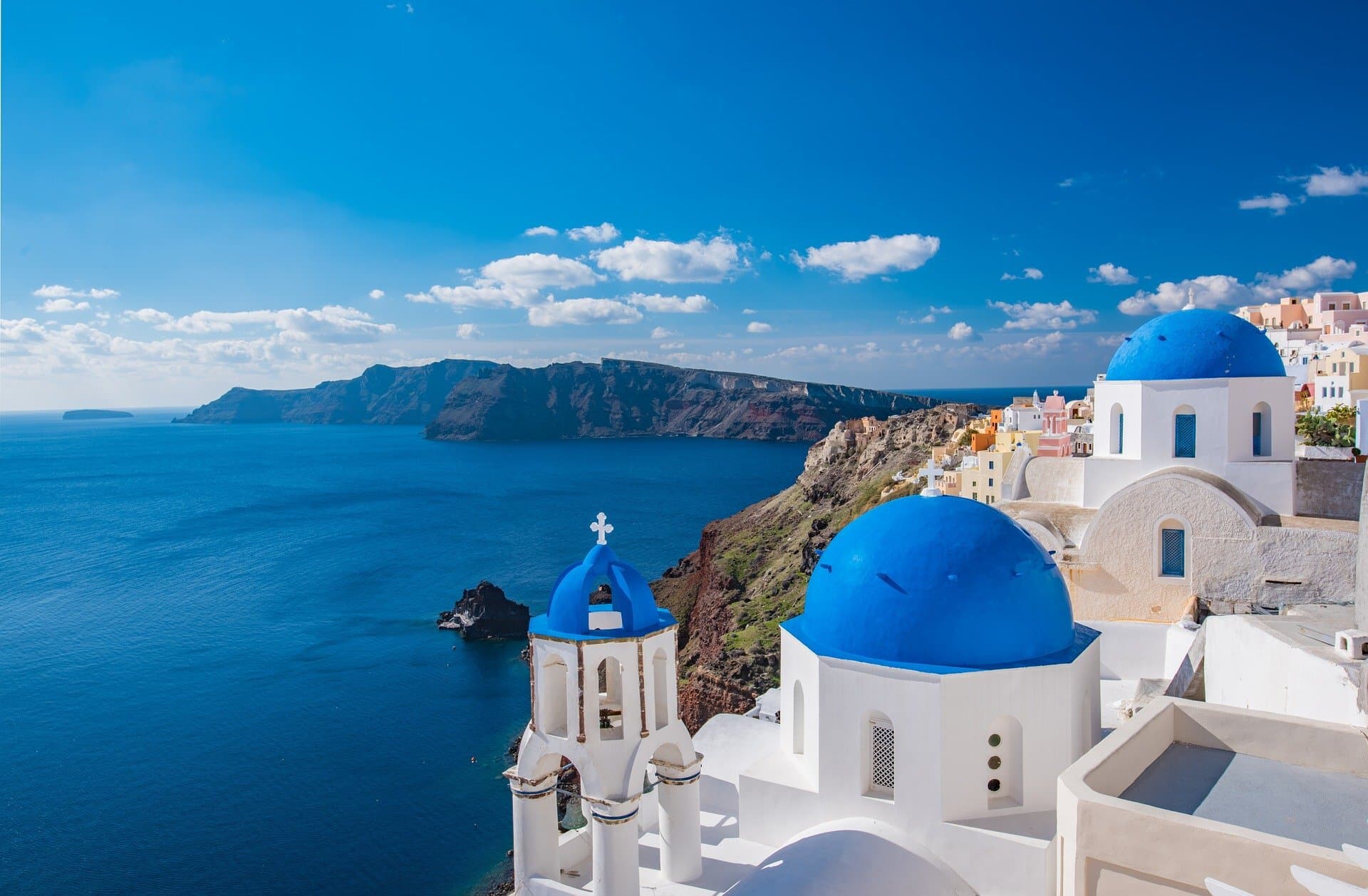 Greece Reopening to Canadian Travellers: What You Need to Know