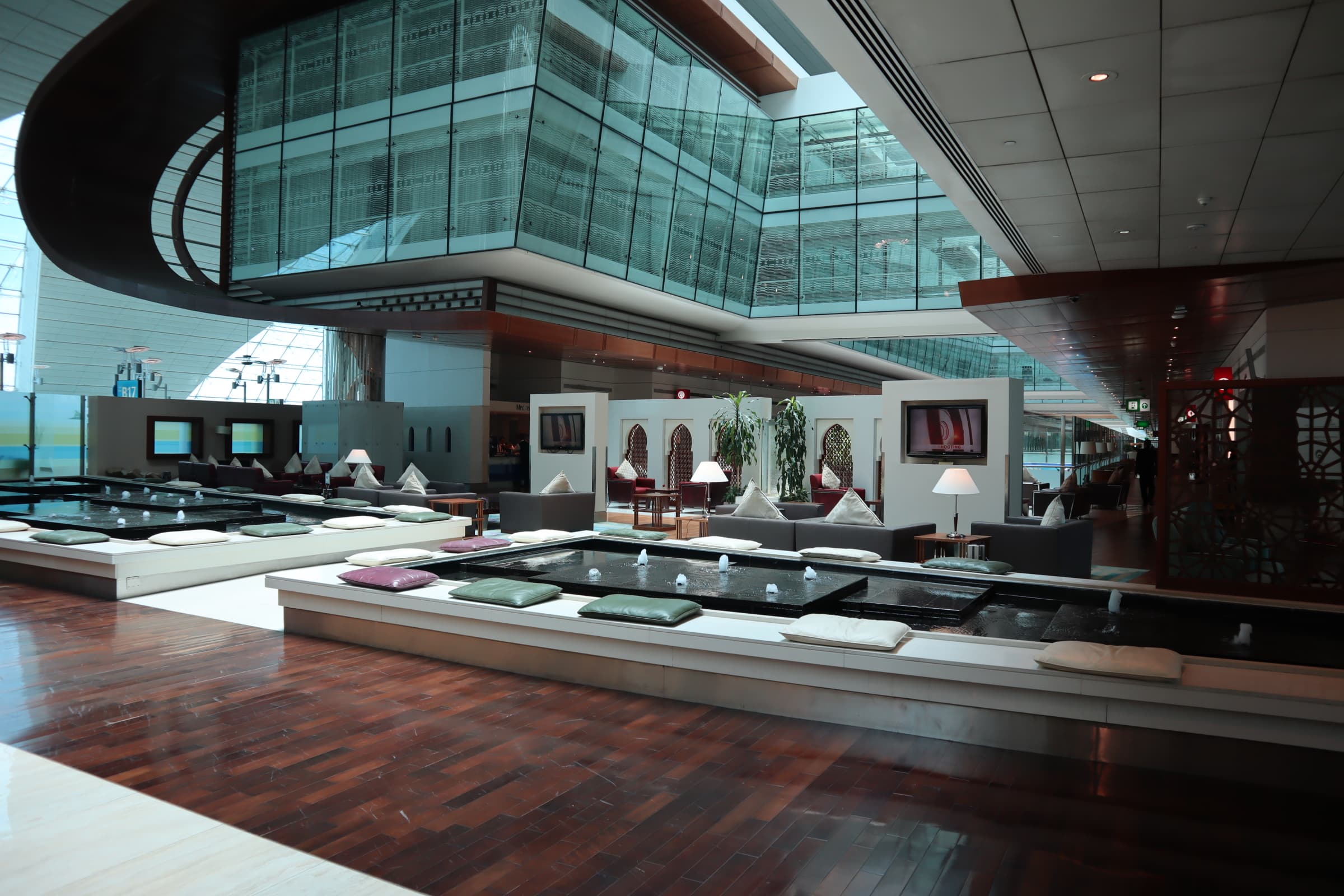 Emirates First Class Lounge Dubai Concourse B 31