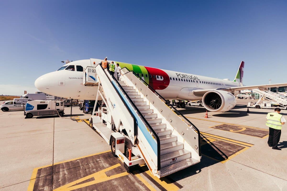 TAP Air Portugal Airbus A321LR on the tarmac — used on Montreal and Azores routes