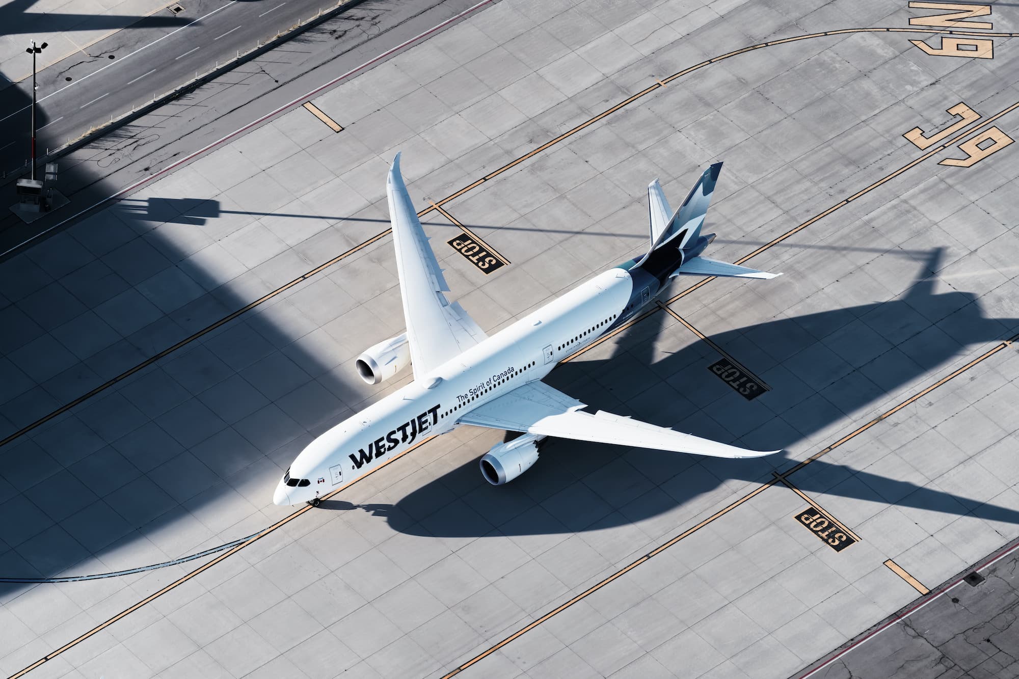 WestJet Rewards Extends Status to 2022