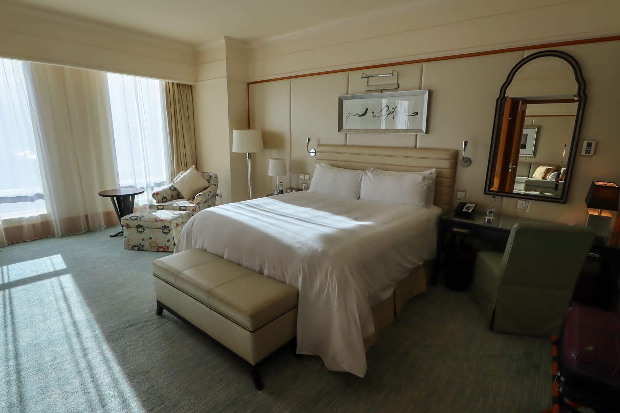 Review: The Ritz-Carlton Dubai International Financial Centre