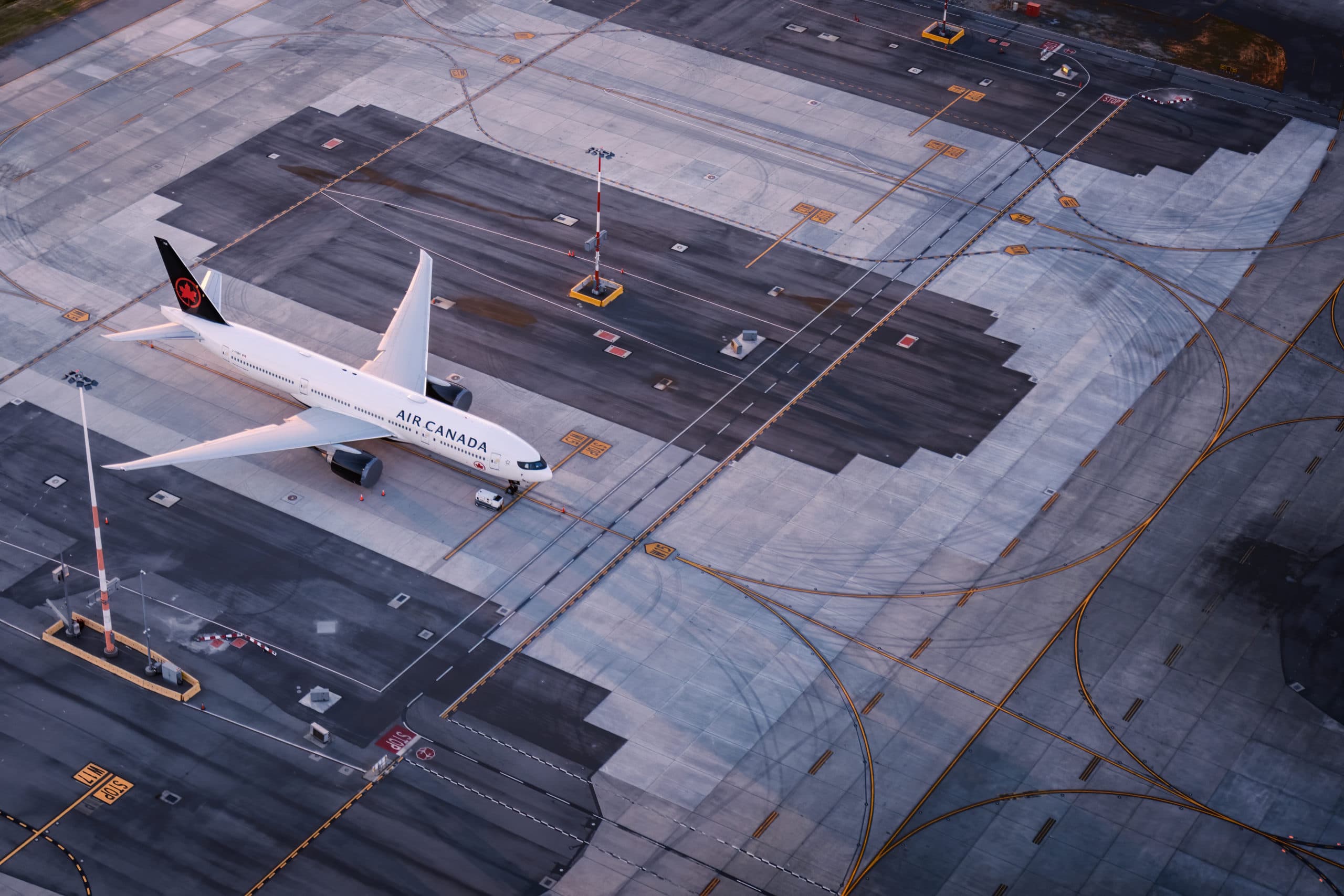 Air Canada Gets Government Financing, Will Issue Refunds for Cancelled Flights