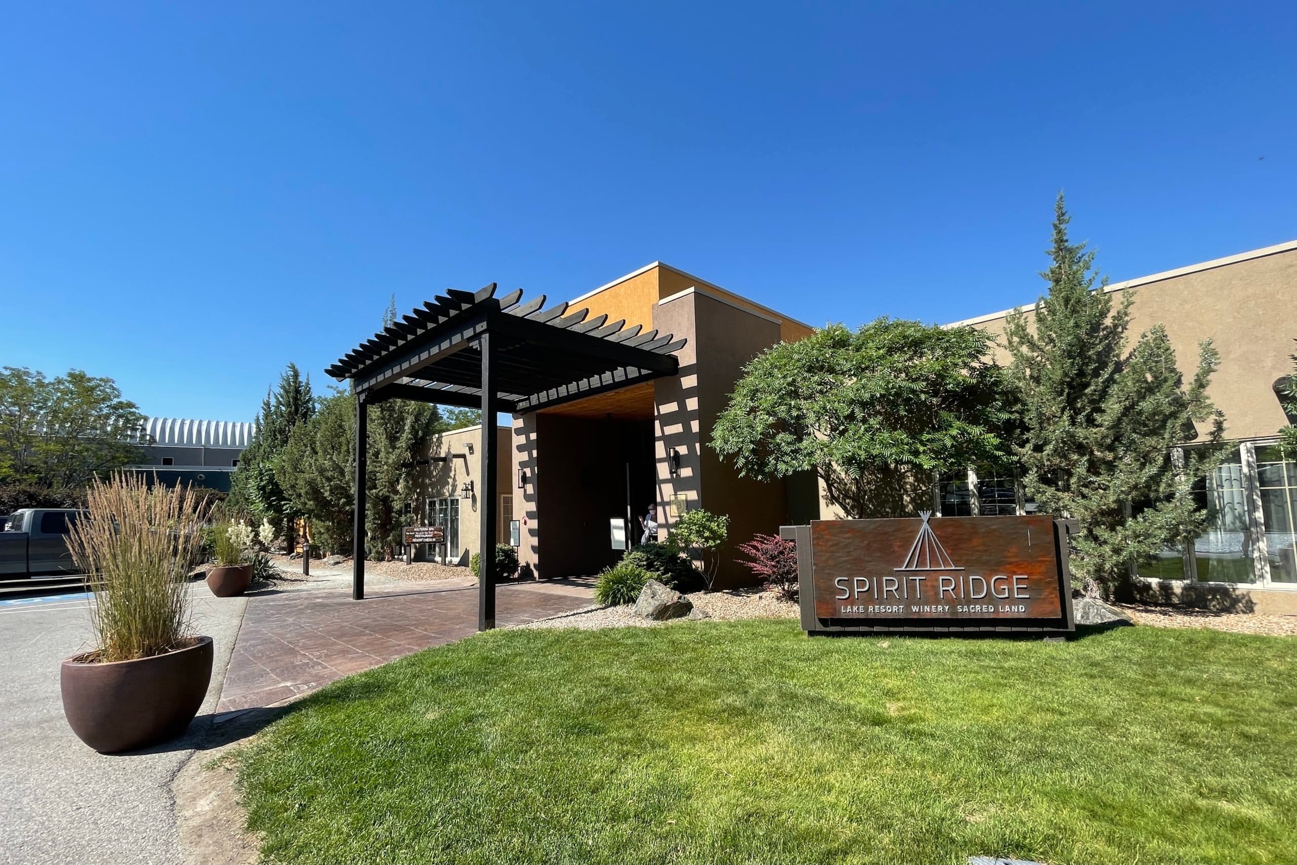 Hyatt Amex US Offer: Spend $500, Get $100 at Canadian Hotels