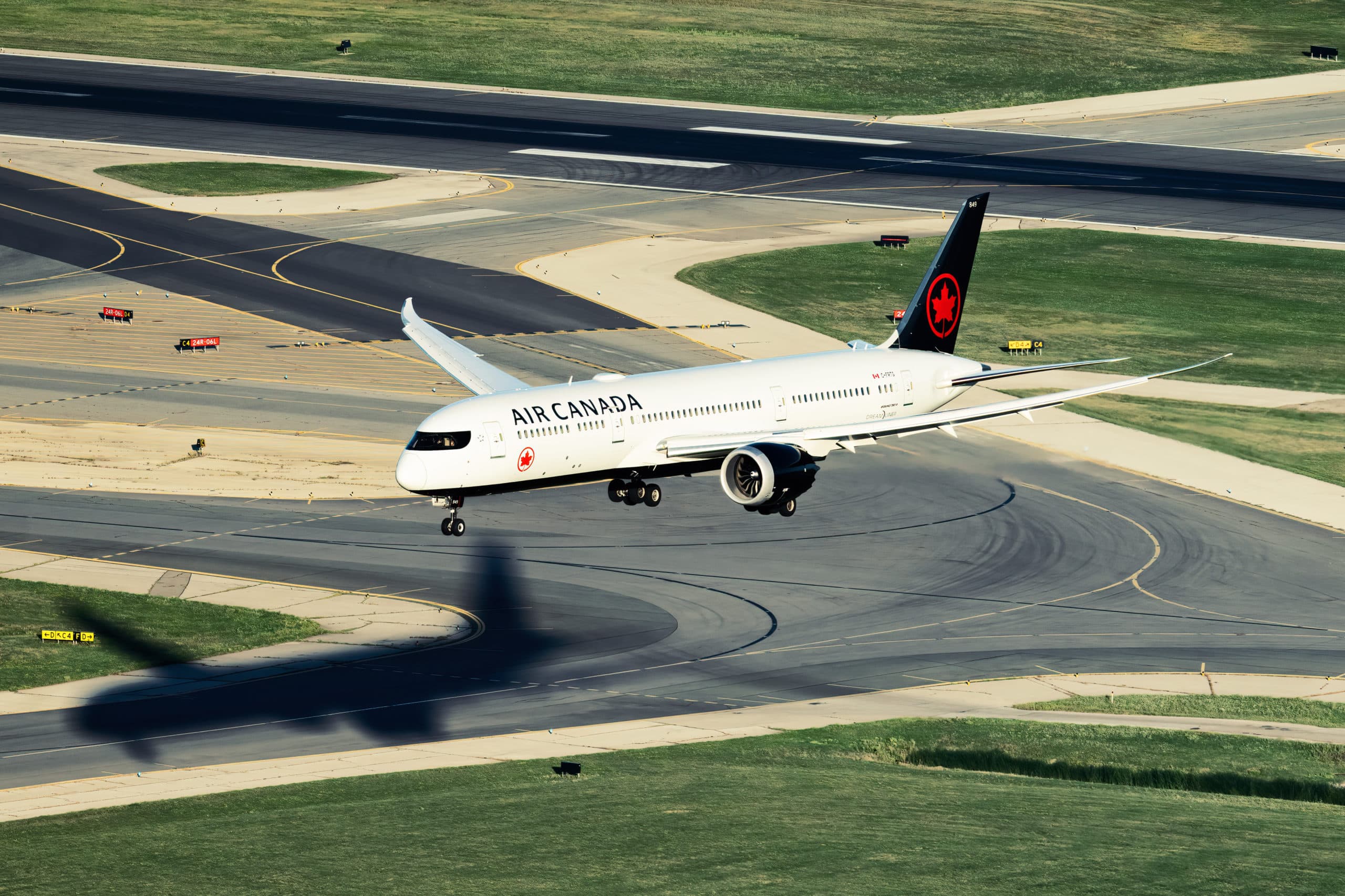 How Does the Air Canada Annual Worldwide Companion Pass Work?