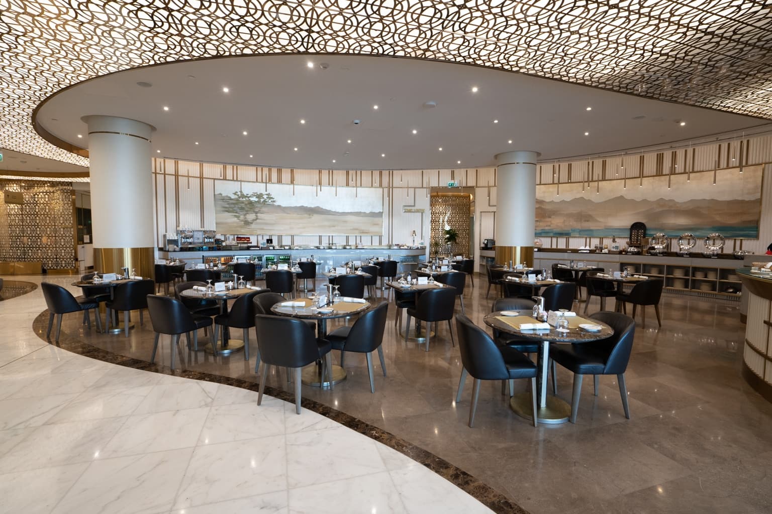 Review: Oman Air Business Class Lounge Muscat