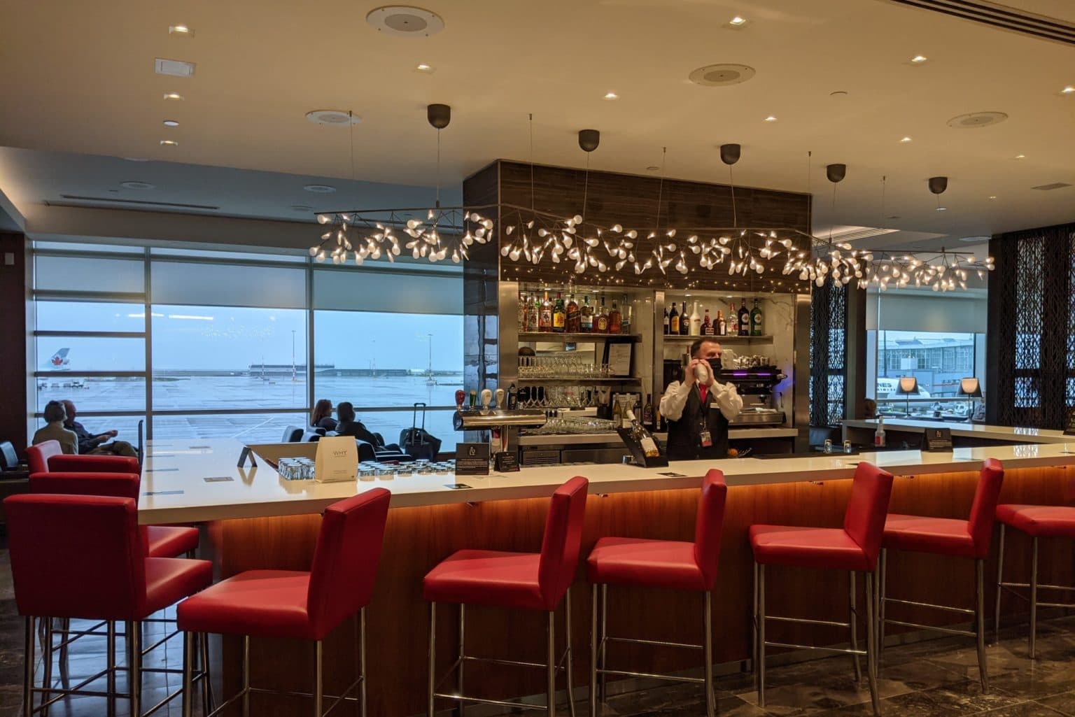 Review: Air Canada Maple Leaf Lounge Vancouver (International)