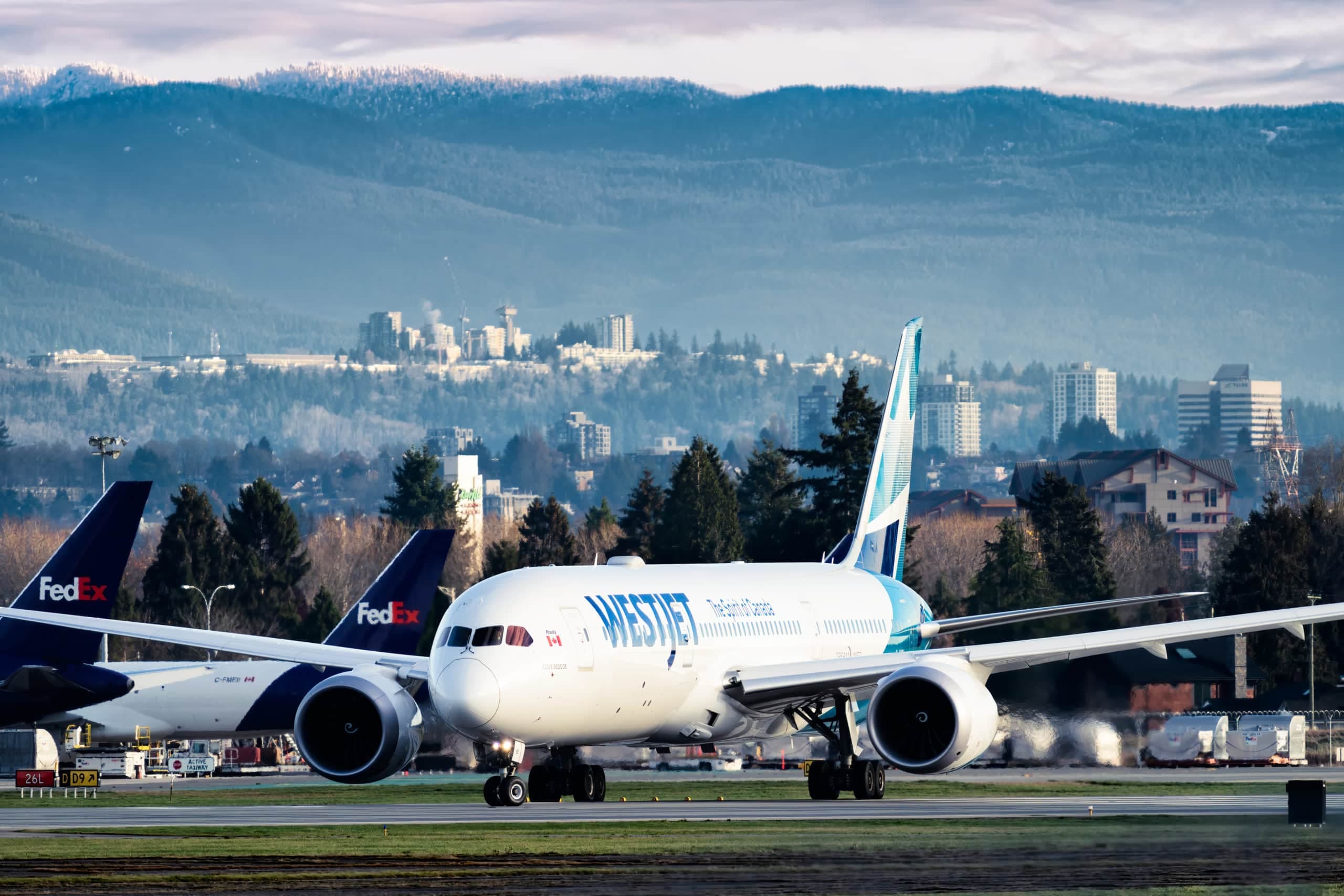 WestJet Rewards: Double Qualifying Spend on Summer Travel