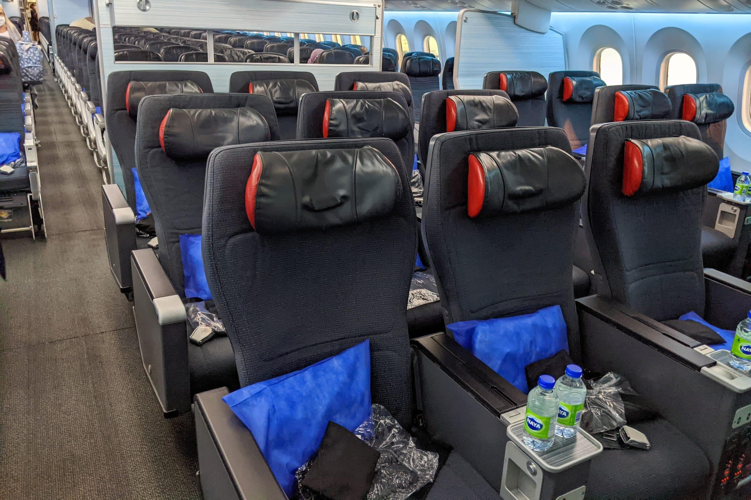 Review: Air Canada 787 Premium Economy Montreal to London