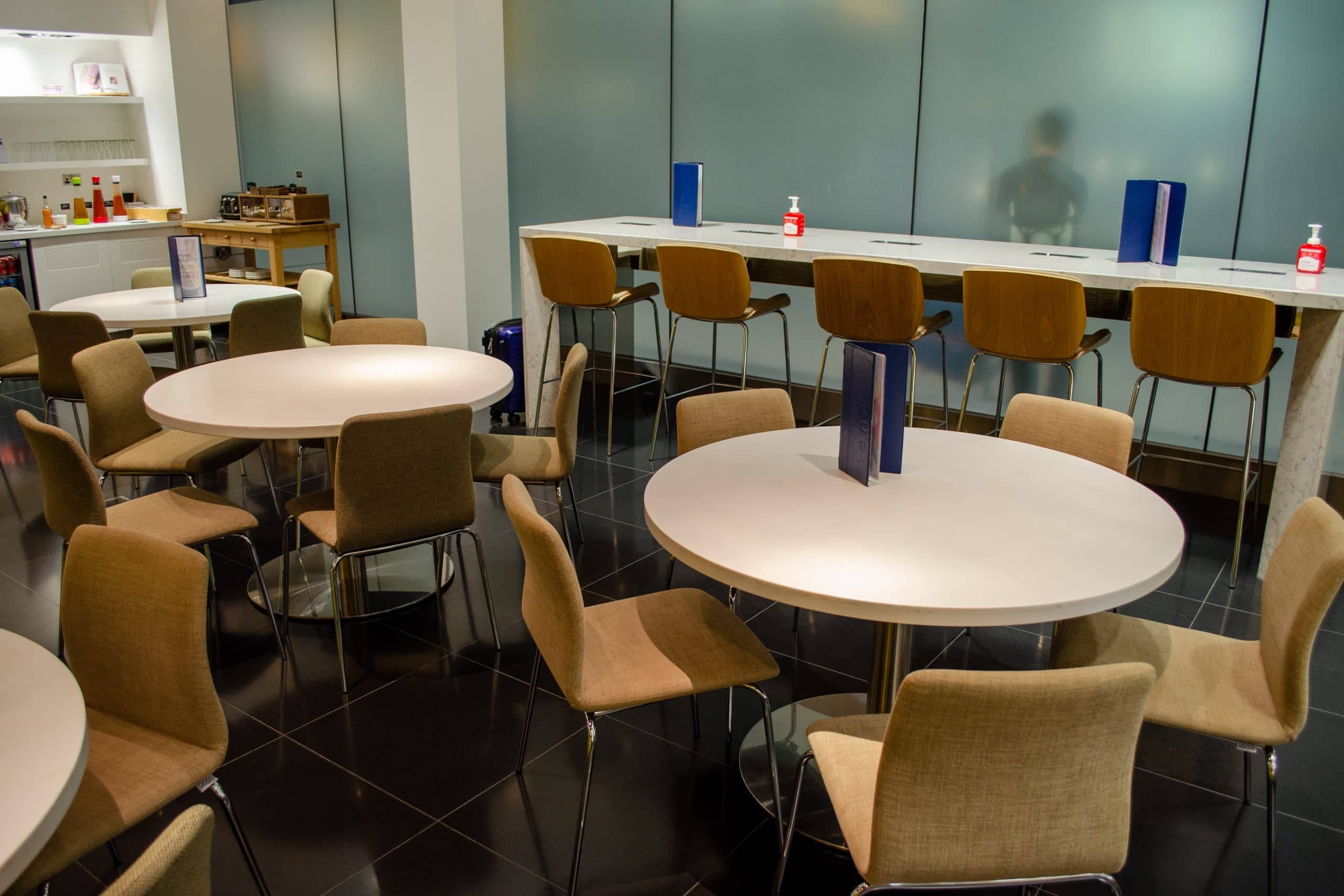 Review: Air Canada Arrivals Lounge London