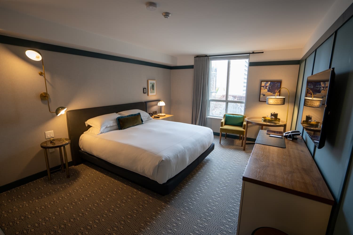 IHG One Rewards Elite Status: Guide to Qualifying and Privileges