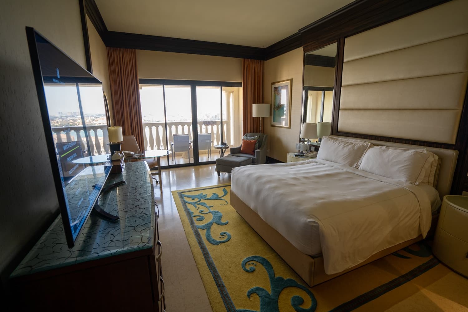 Review: The Ritz-Carlton Abu Dhabi Grand Canal