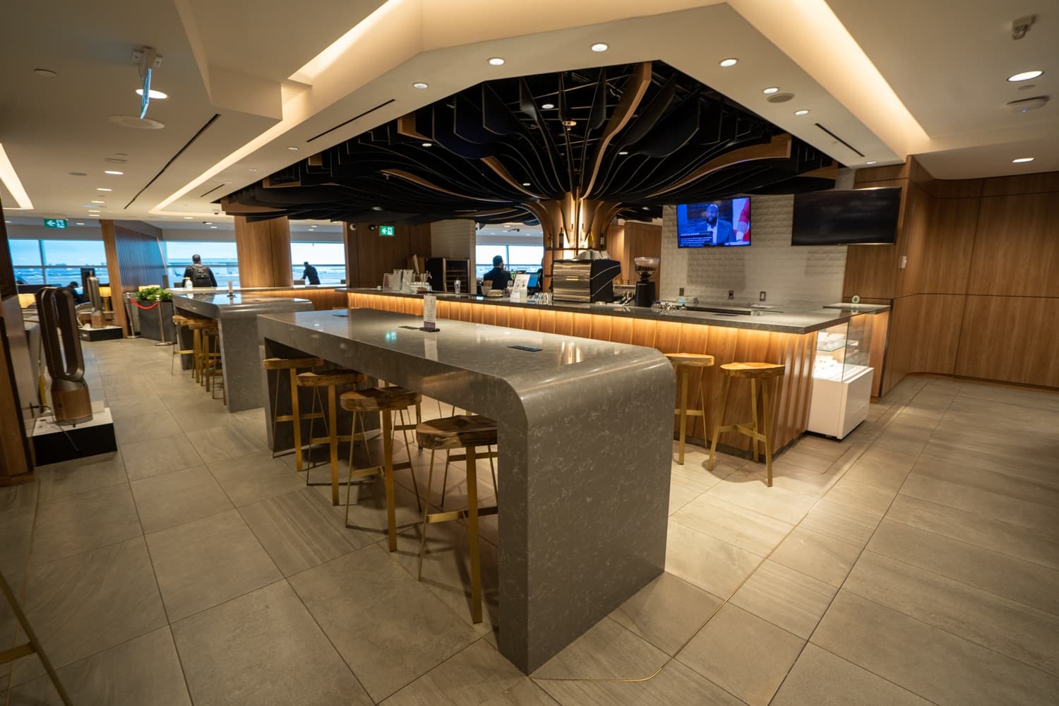 The Complete Guide to Credit Cards with Airport Lounge Access