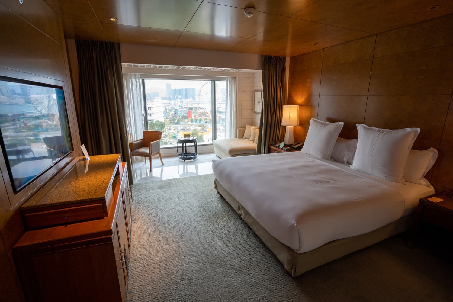 Review: Mandarin Oriental Hong Kong