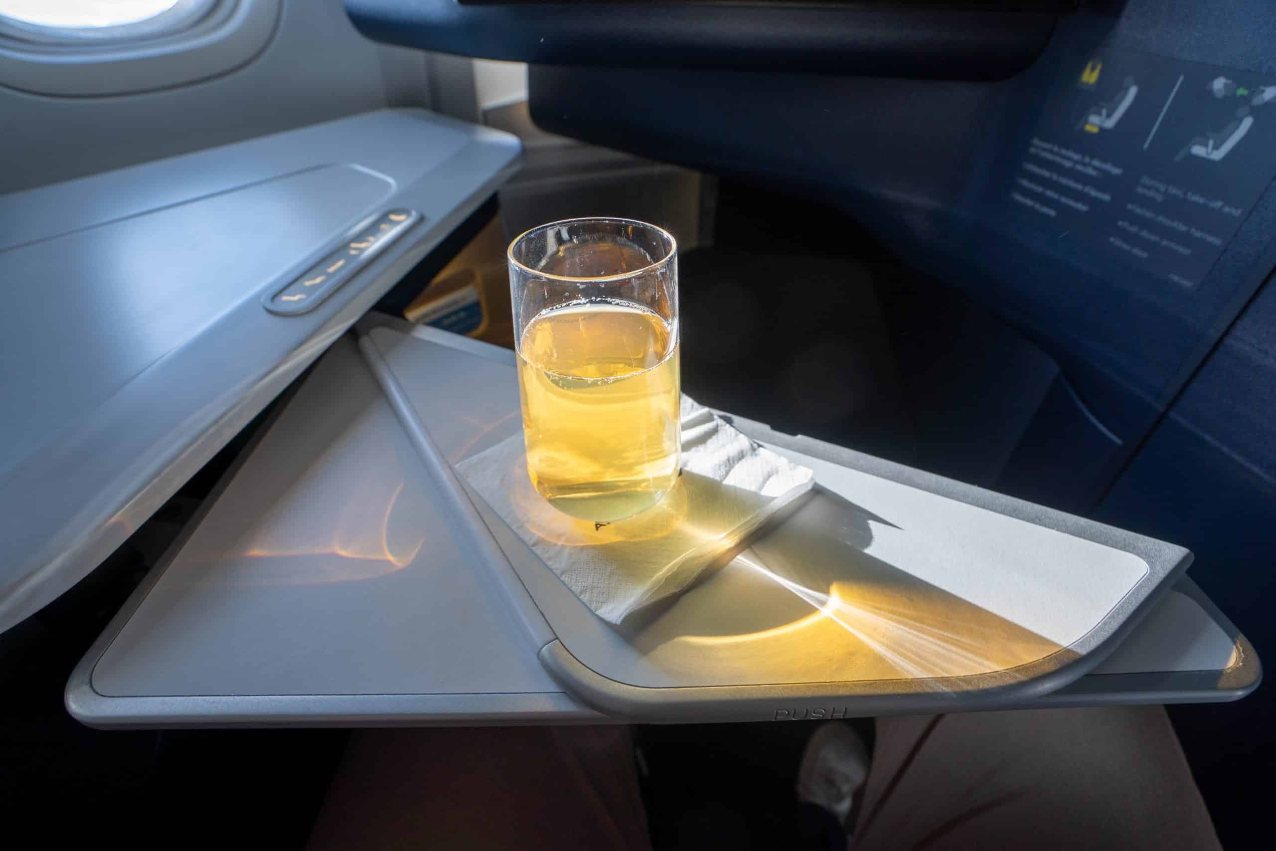 Head-to-Head: Air Canada Aeroplan vs. Air France KLM Flying Blue