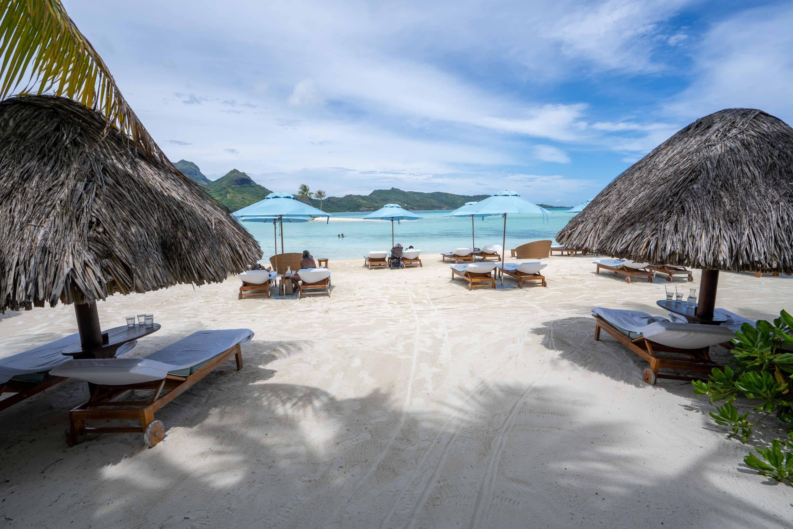 The Best Travel Credit Cards for Canadians with Lower Incomes