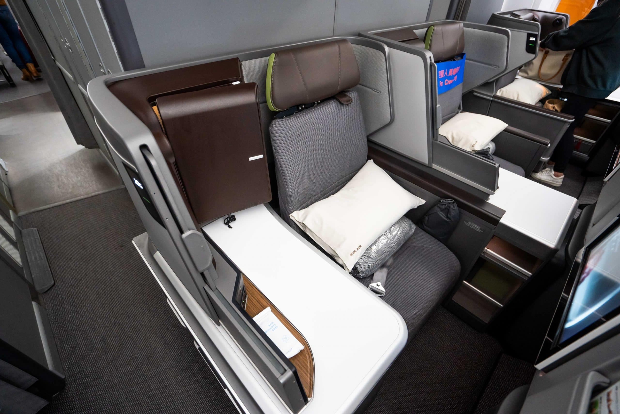 Review: EVA Air 787 Business Class Brisbane to Taipei