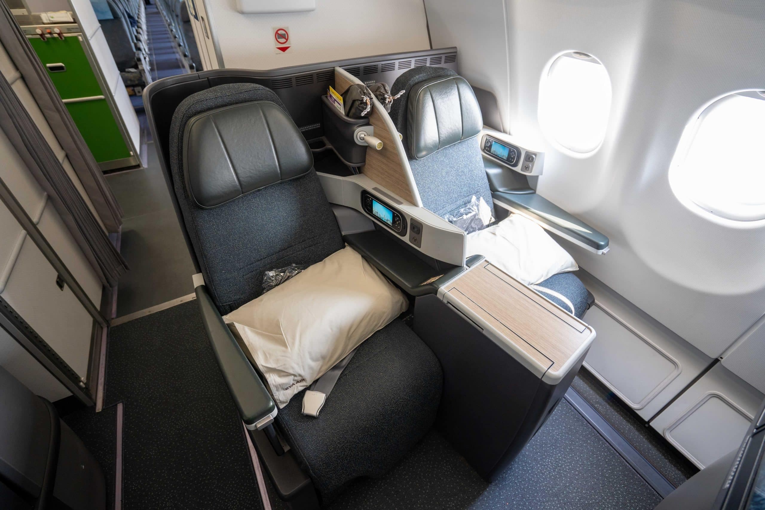 Review: EVA Air A330 Business Class Taipei to Sapporo
