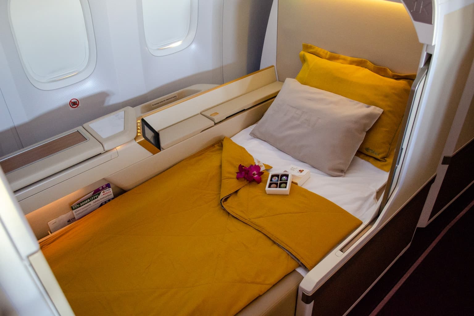 The Complete Guide to Thai Airways First Class
