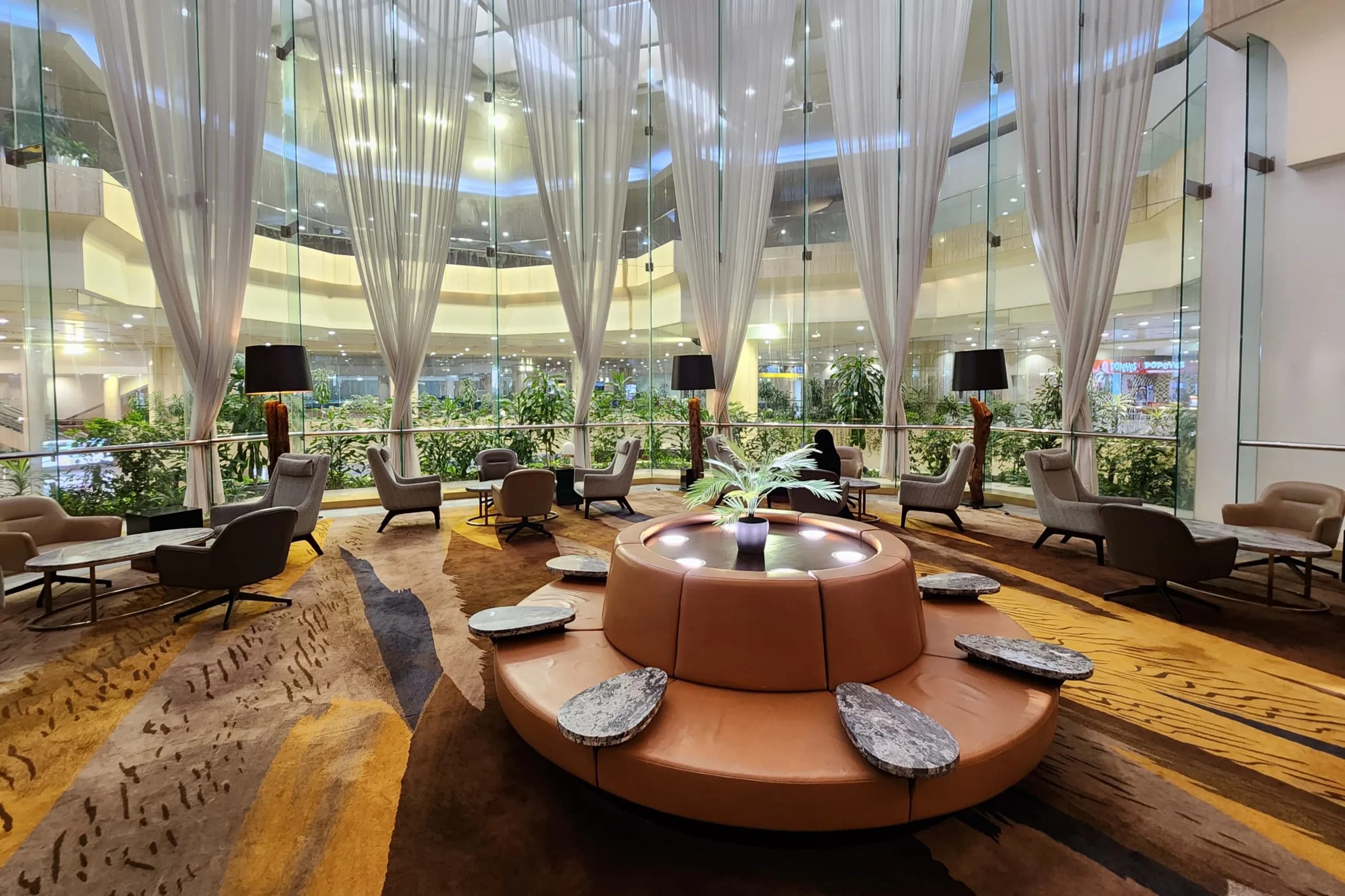 DragonPass Lounge Access with Visa and Mastercard Products