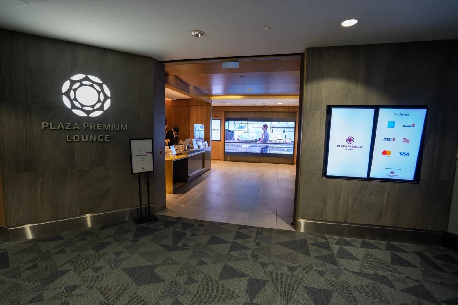 How to Access Plaza Premium Lounges