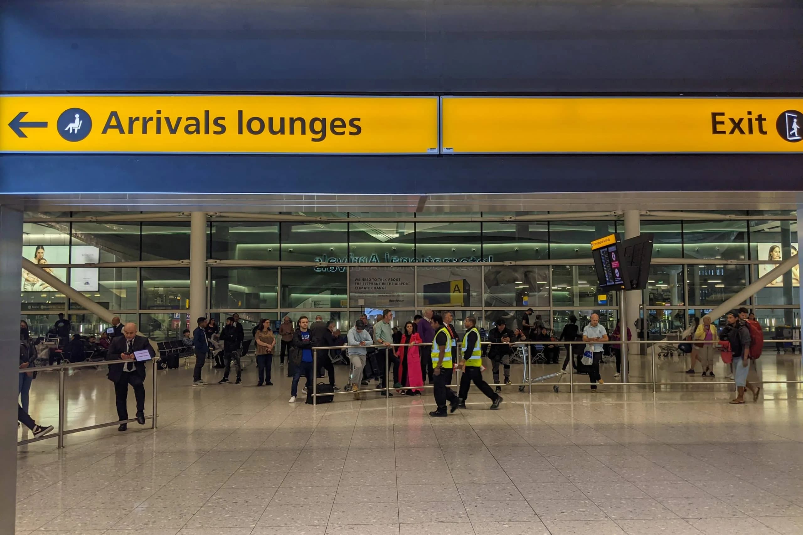 Which Airports Have Arrivals Lounges?