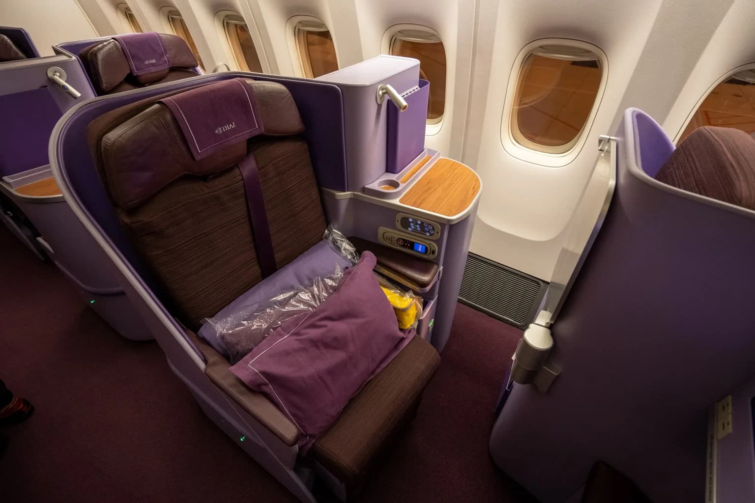 The Complete Guide to Thai Airways Business Class