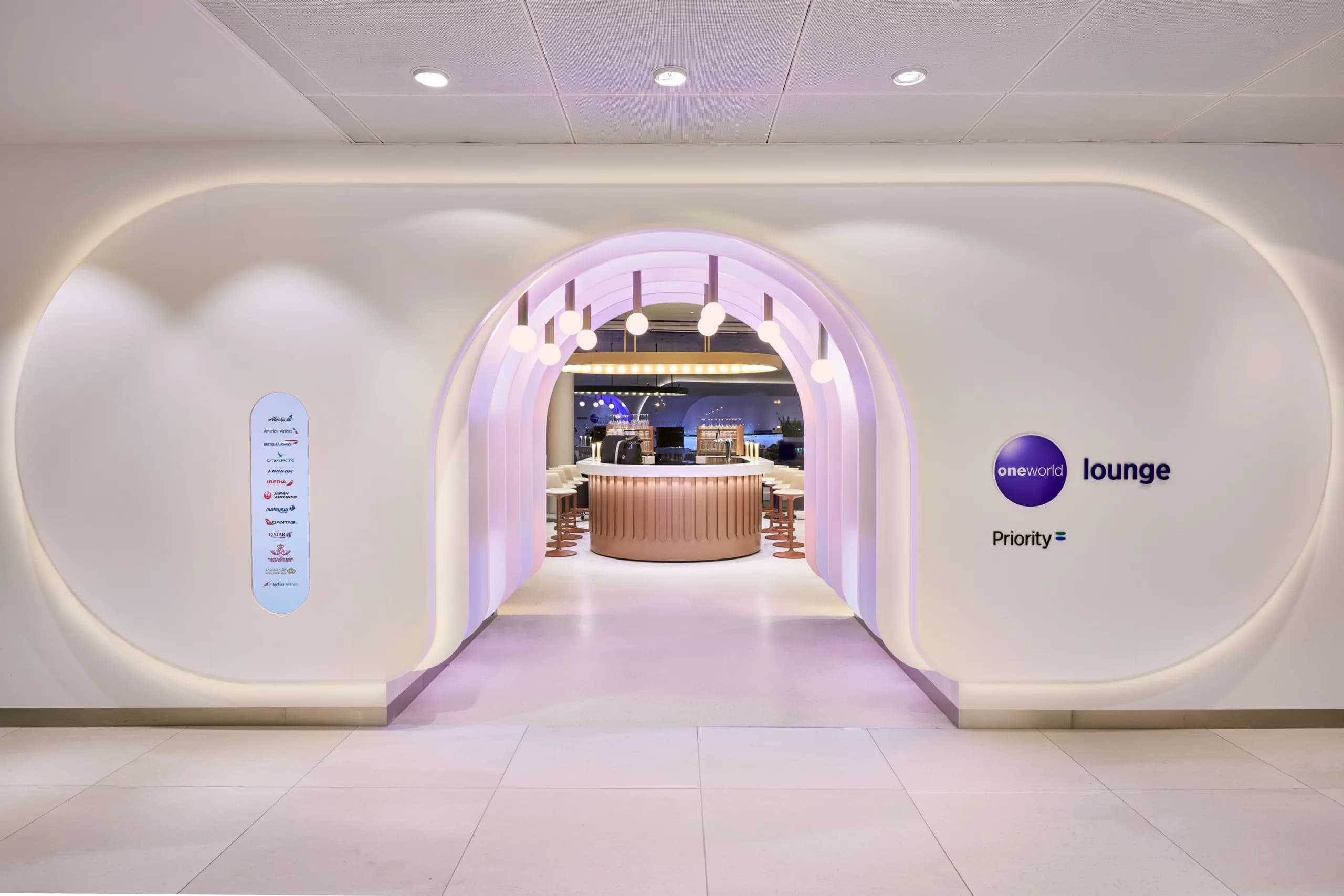 Oneworld Unveils New Lounge in Amsterdam