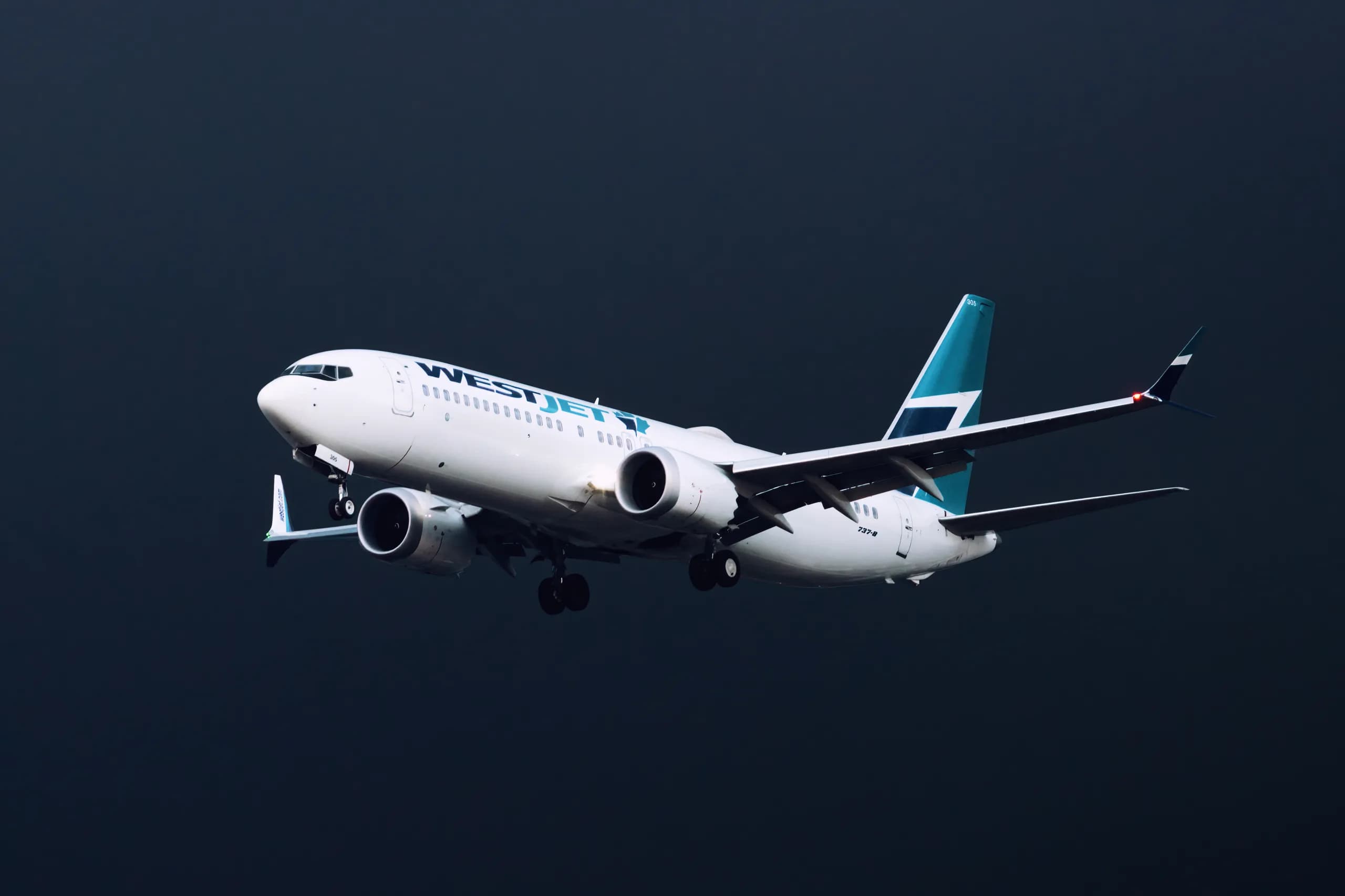 WestJet Cuts Service from Hamilton