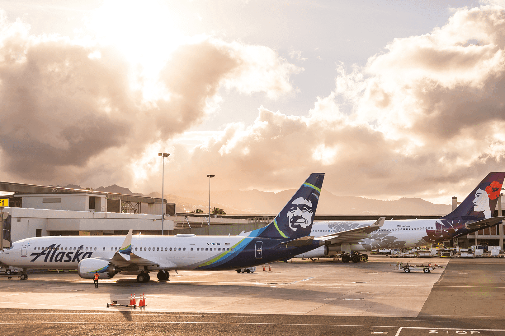 Alaska Airlines Completes Acquisition of Hawaiian Airlines