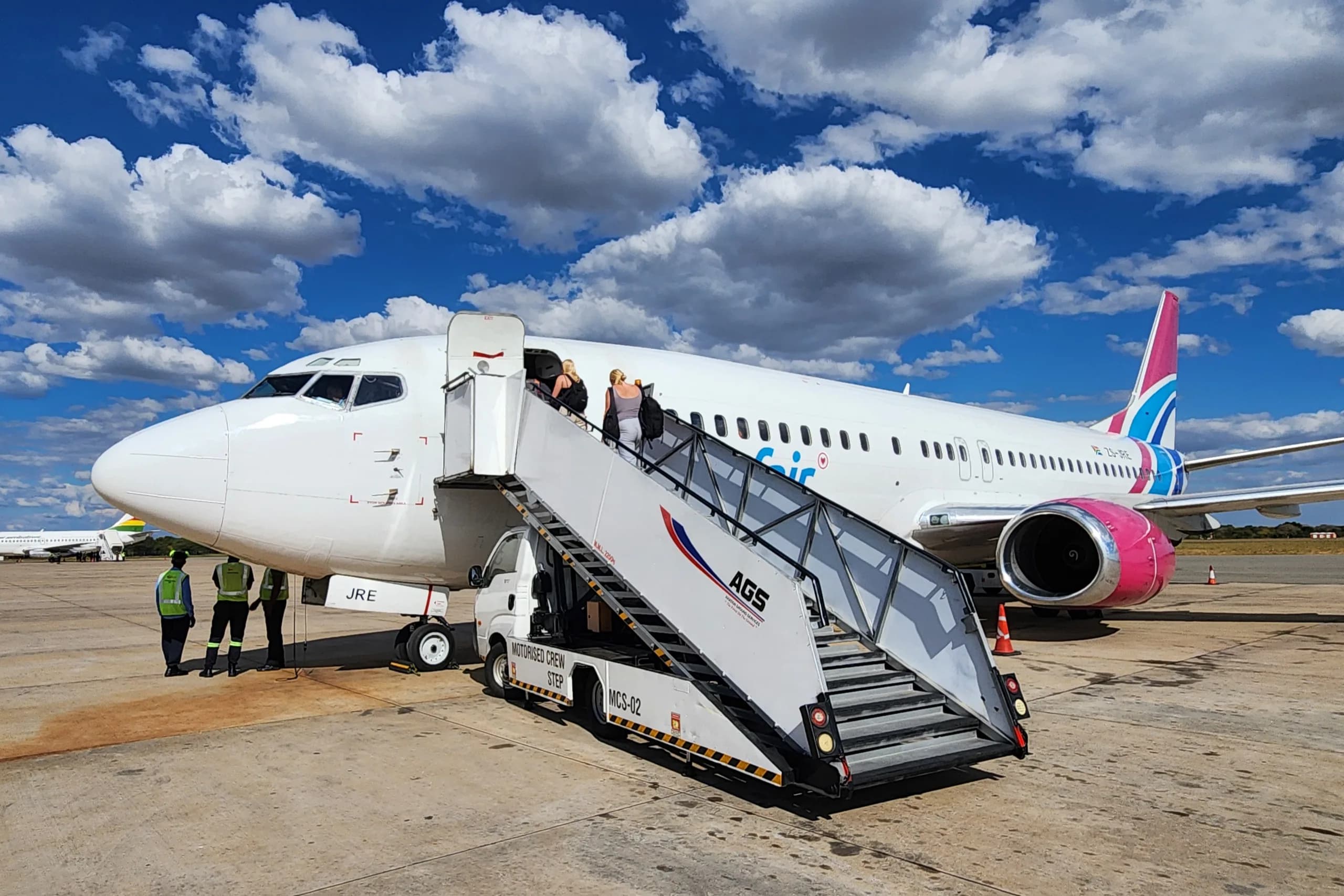 Which Credit Cards Are Best for Low-Cost Airlines?