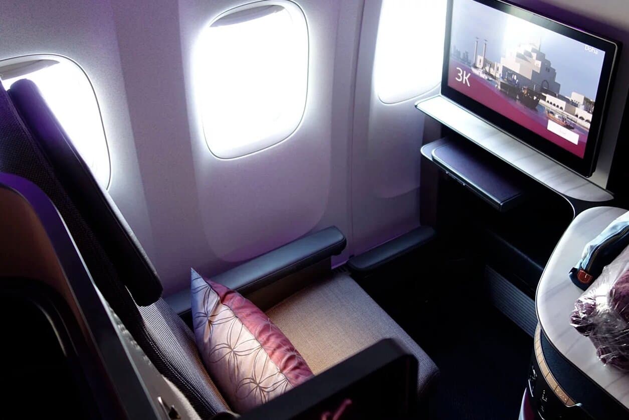 https25253A25252F25252Fstatic.onecms.io25252Fwp content25252Fuploads25252Fsites25252F2825252F202025252F0225252Fqatar qsuites seat FREEQATAR0519