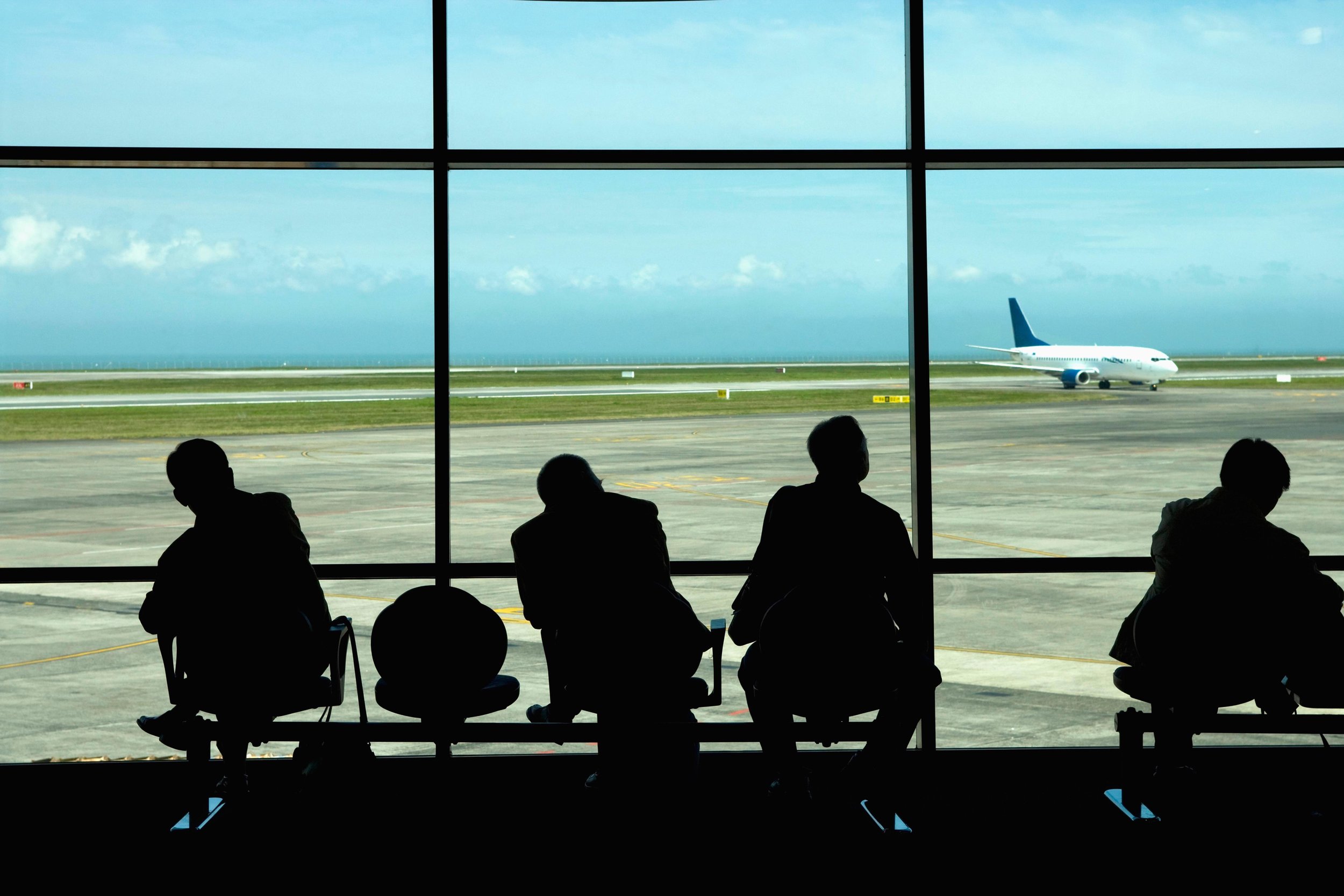 How to Handle Flight Delays & Cancellations