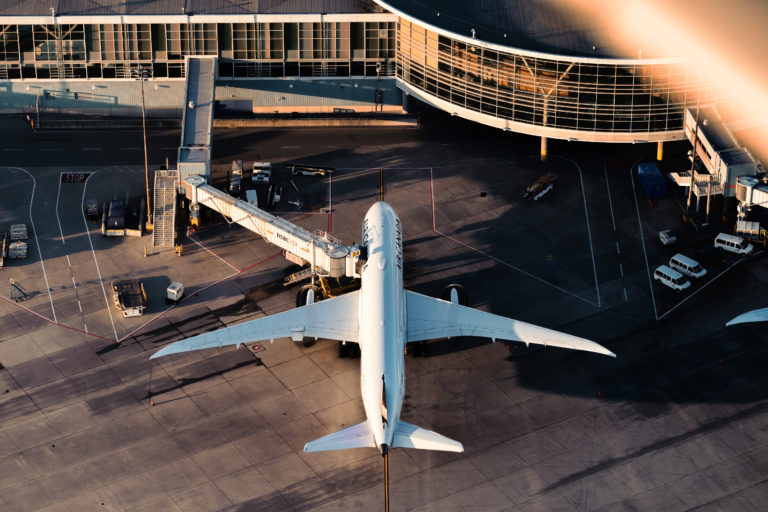 OneWay vs. RoundTrip Flights Which Should You Book? Prince of Travel