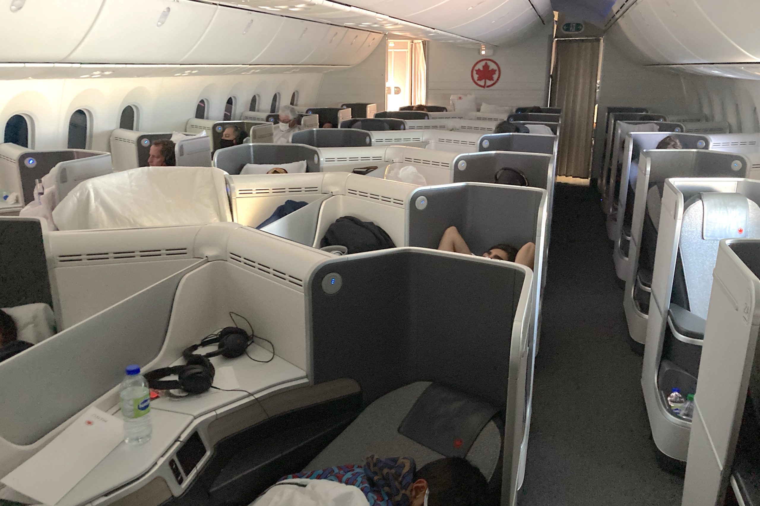 6. Comparison with Other Airlines' Business Class Seats