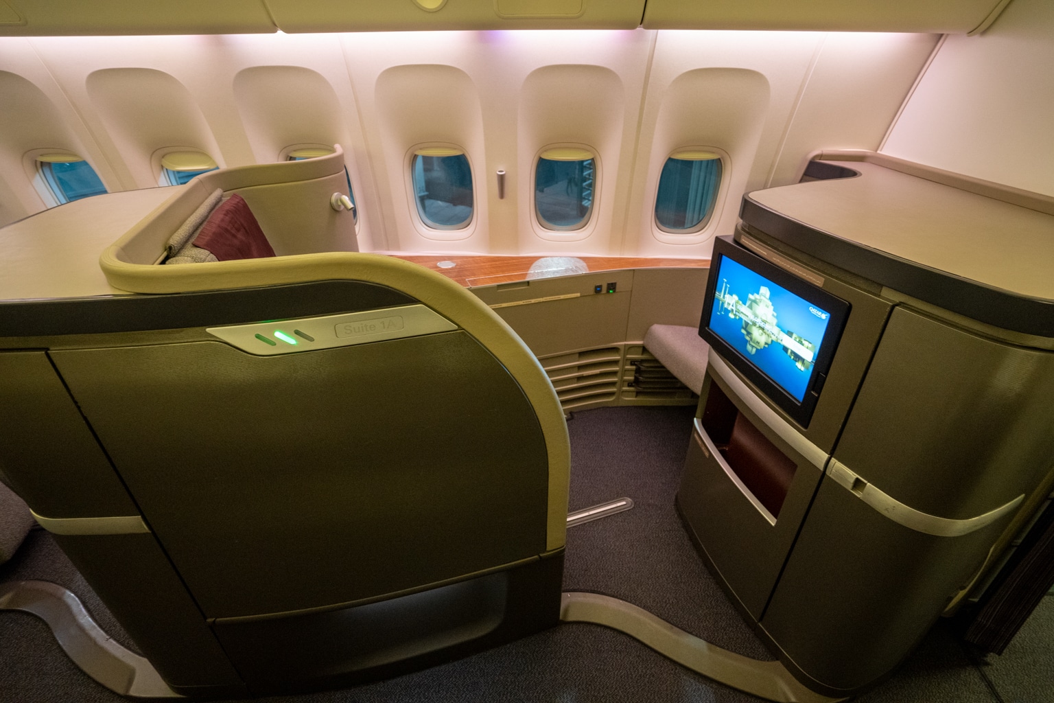 Review Qatar Airways 777 First Class Doha To Malé Prince Of Travel